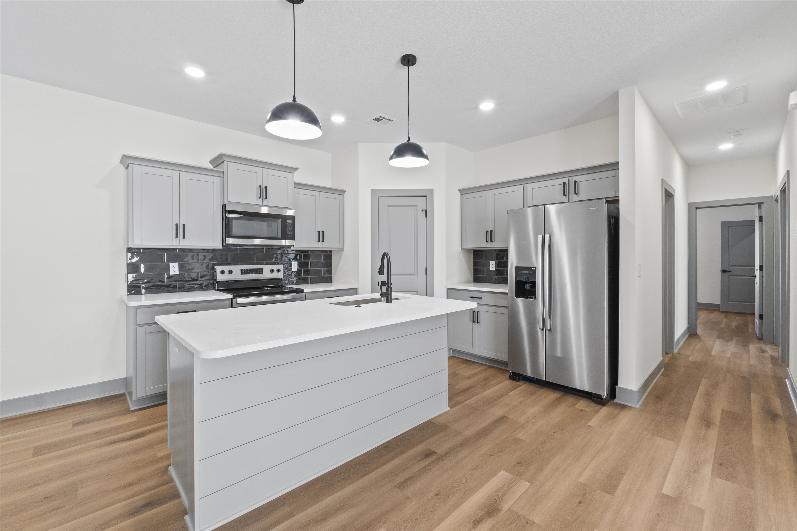 2799 S Cedar Crest Unit 100 & 200, Wichita, KS 67215