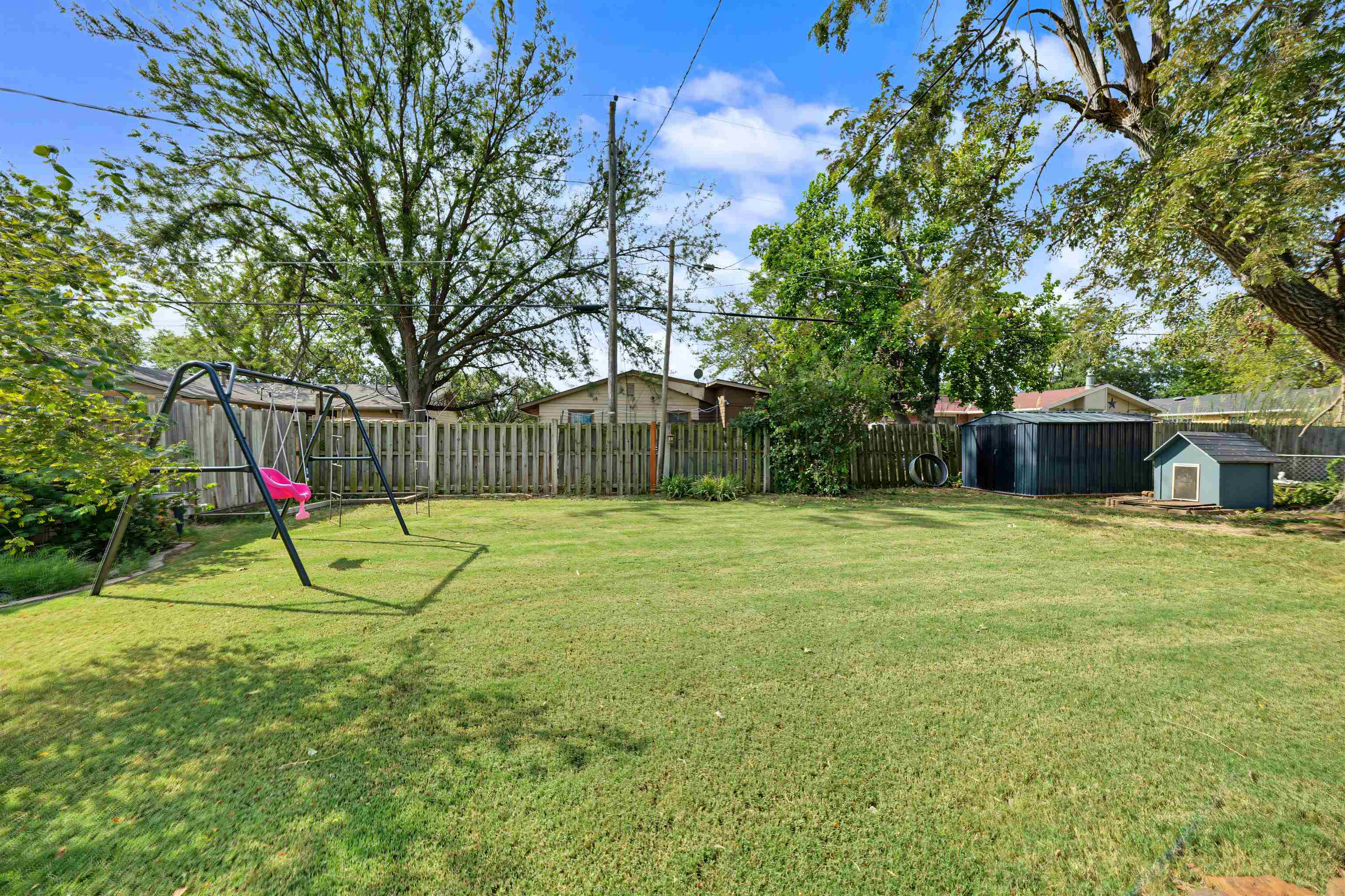 712 Ralph, Salina, KS 67401