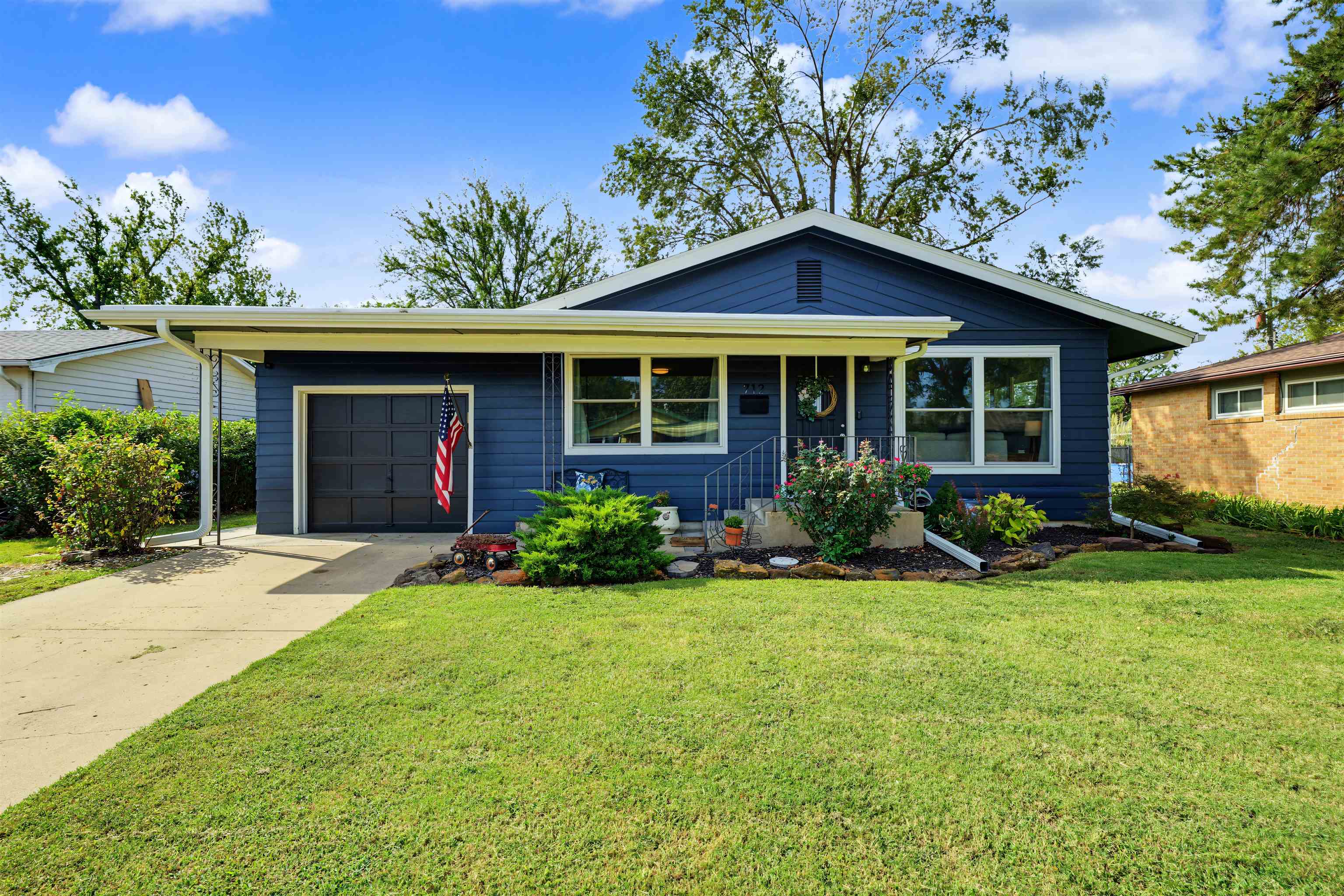 712 Ralph, Salina, KS 67401