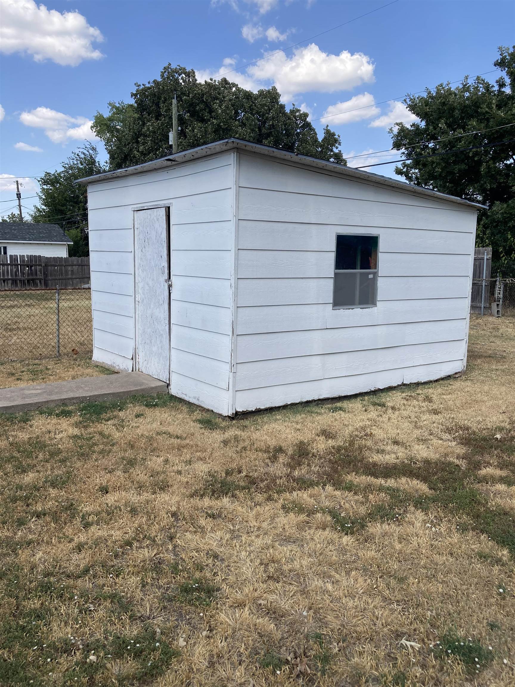 3250 S Euclid, Wichita, KS 67217