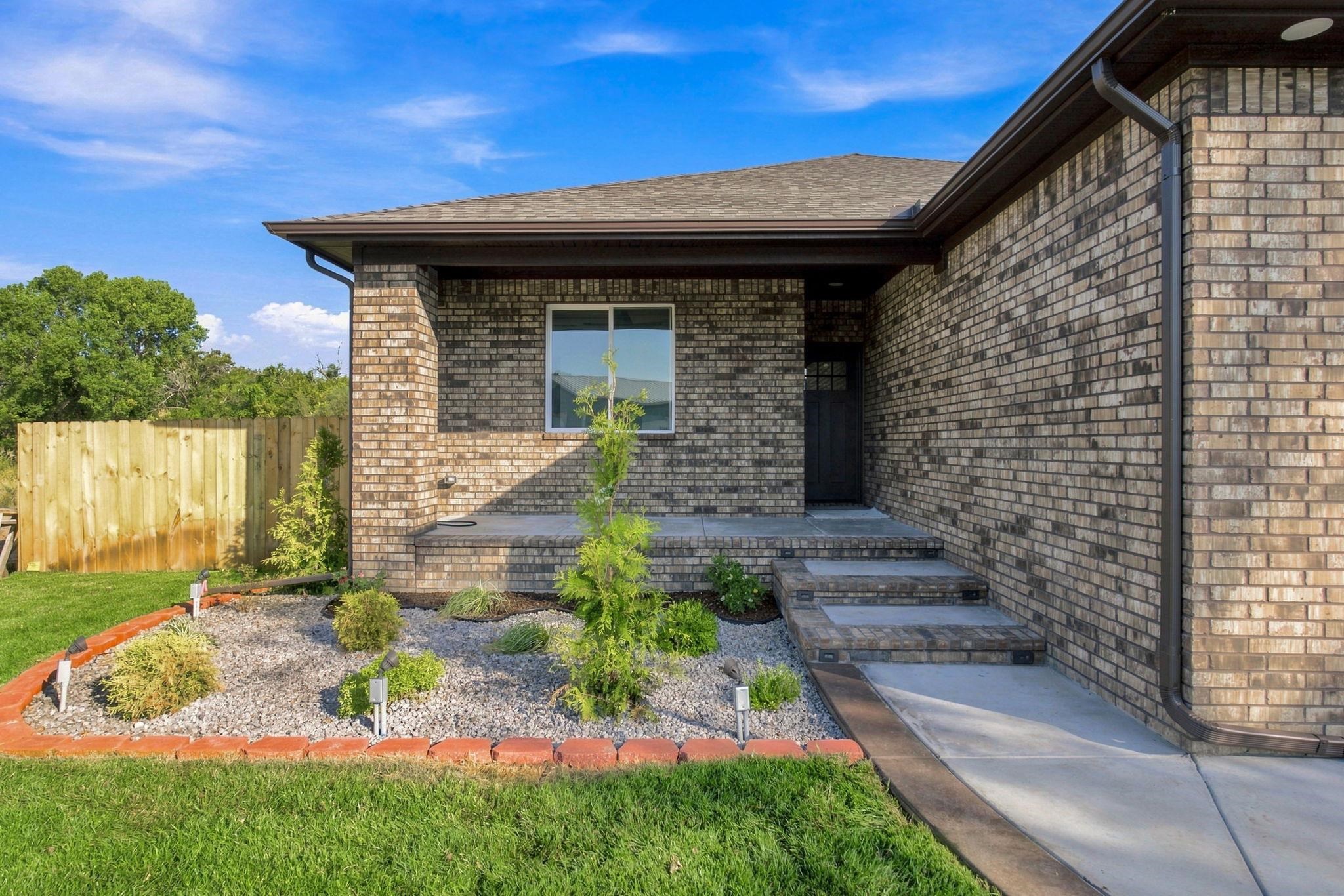 5021 S Osage Cir, Wichita, KS 67217