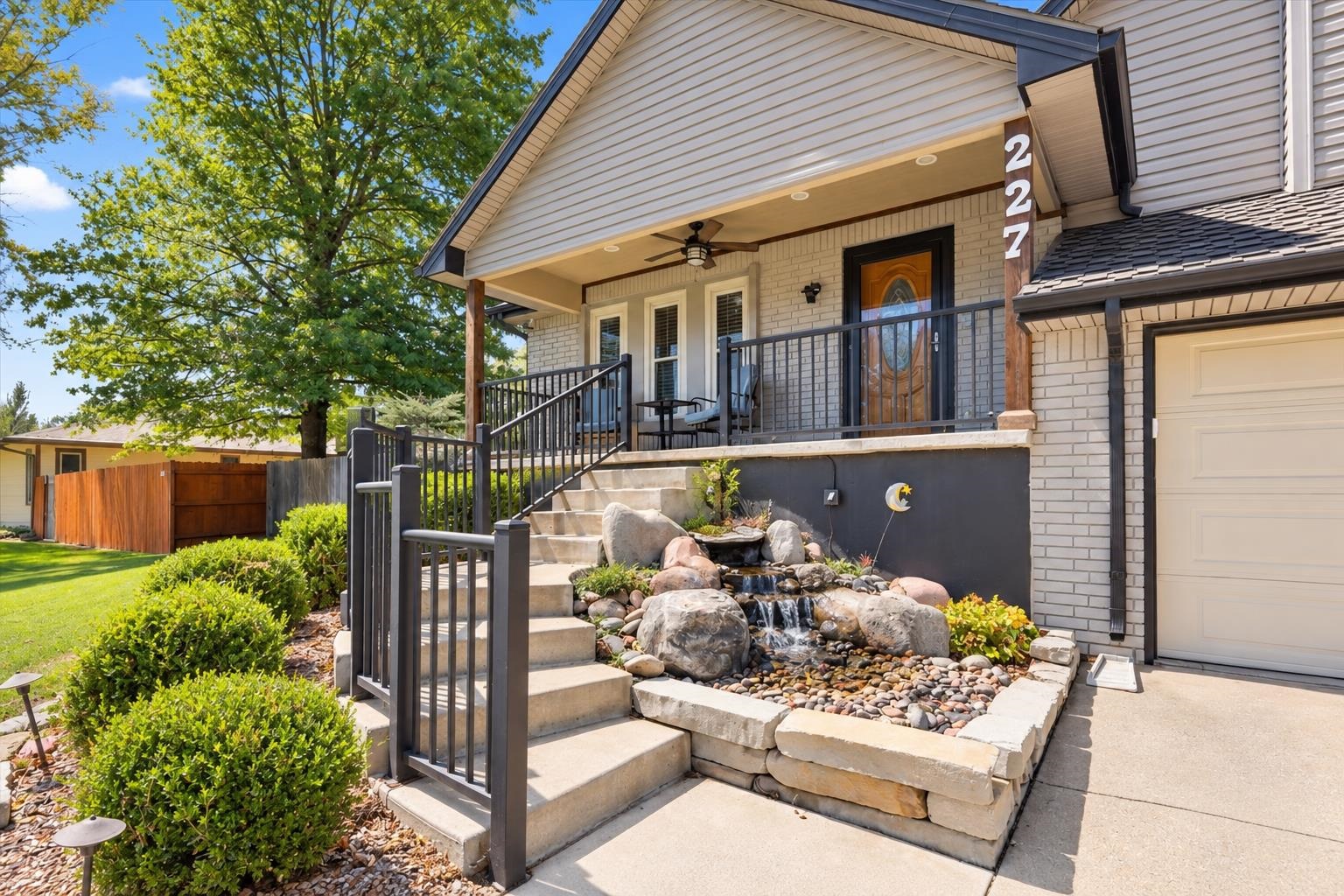 227 S Parkdale St, Wichita, KS 67209