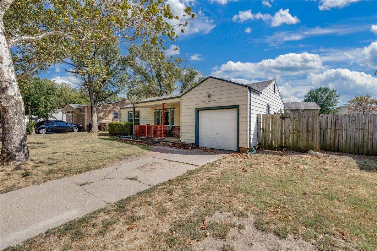 1223 Cloverdale, Park City, KS 67219
