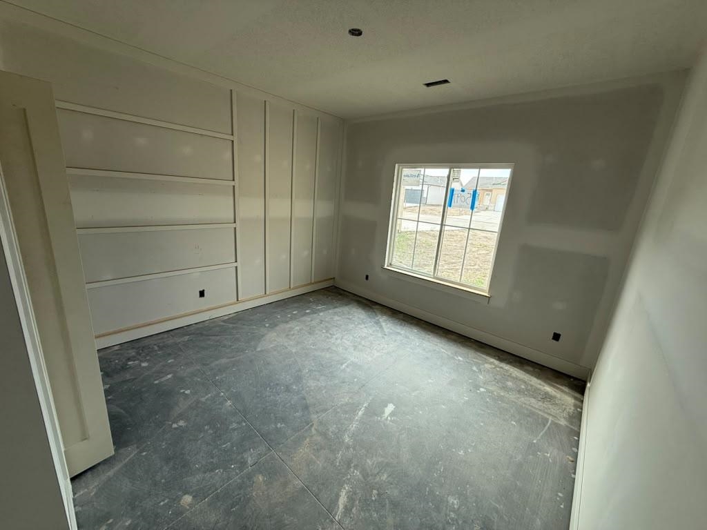 5097 N Toben Dr, Bel Aire, KS 67226