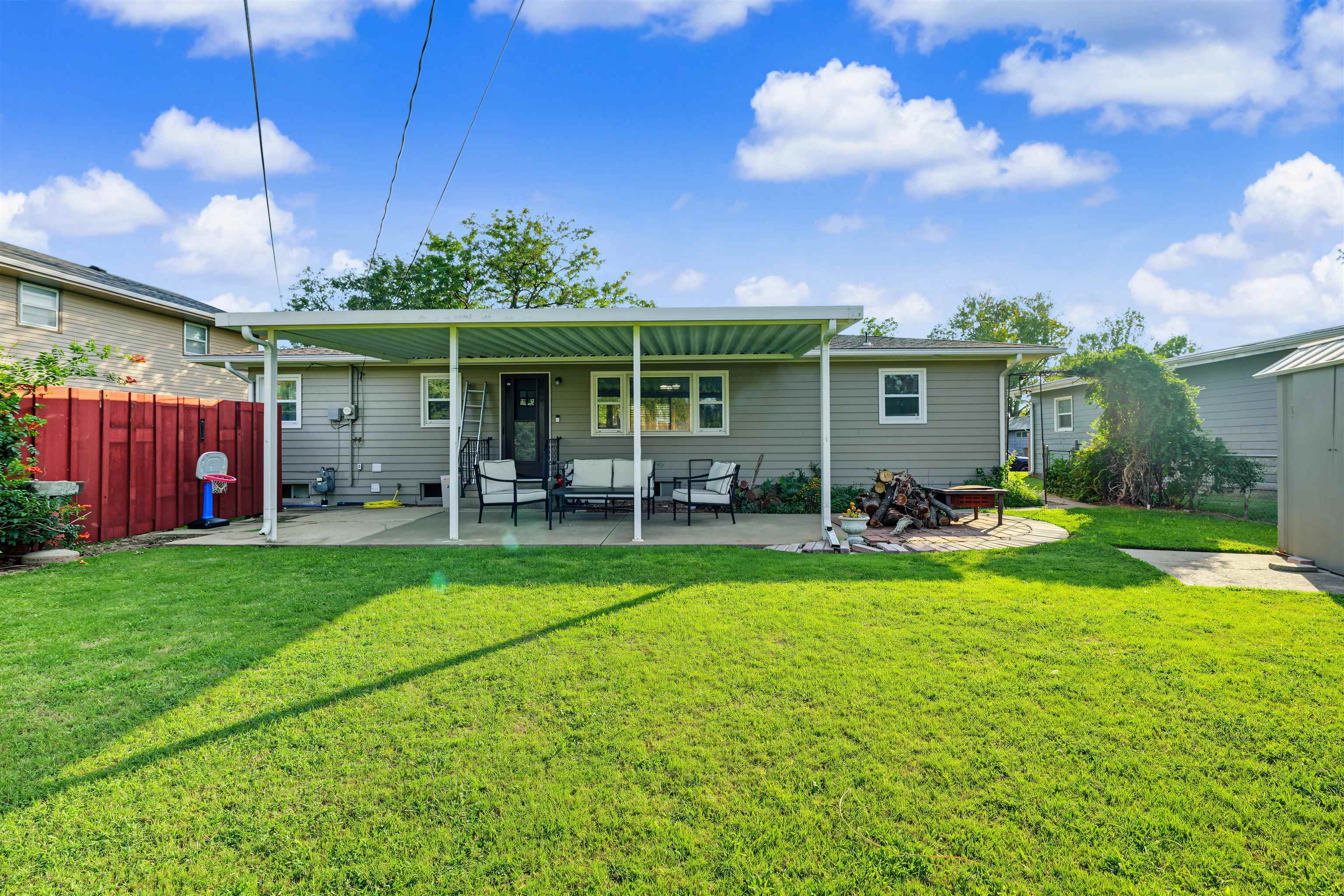 2181 Kensington Rd, Salina, KS 67401