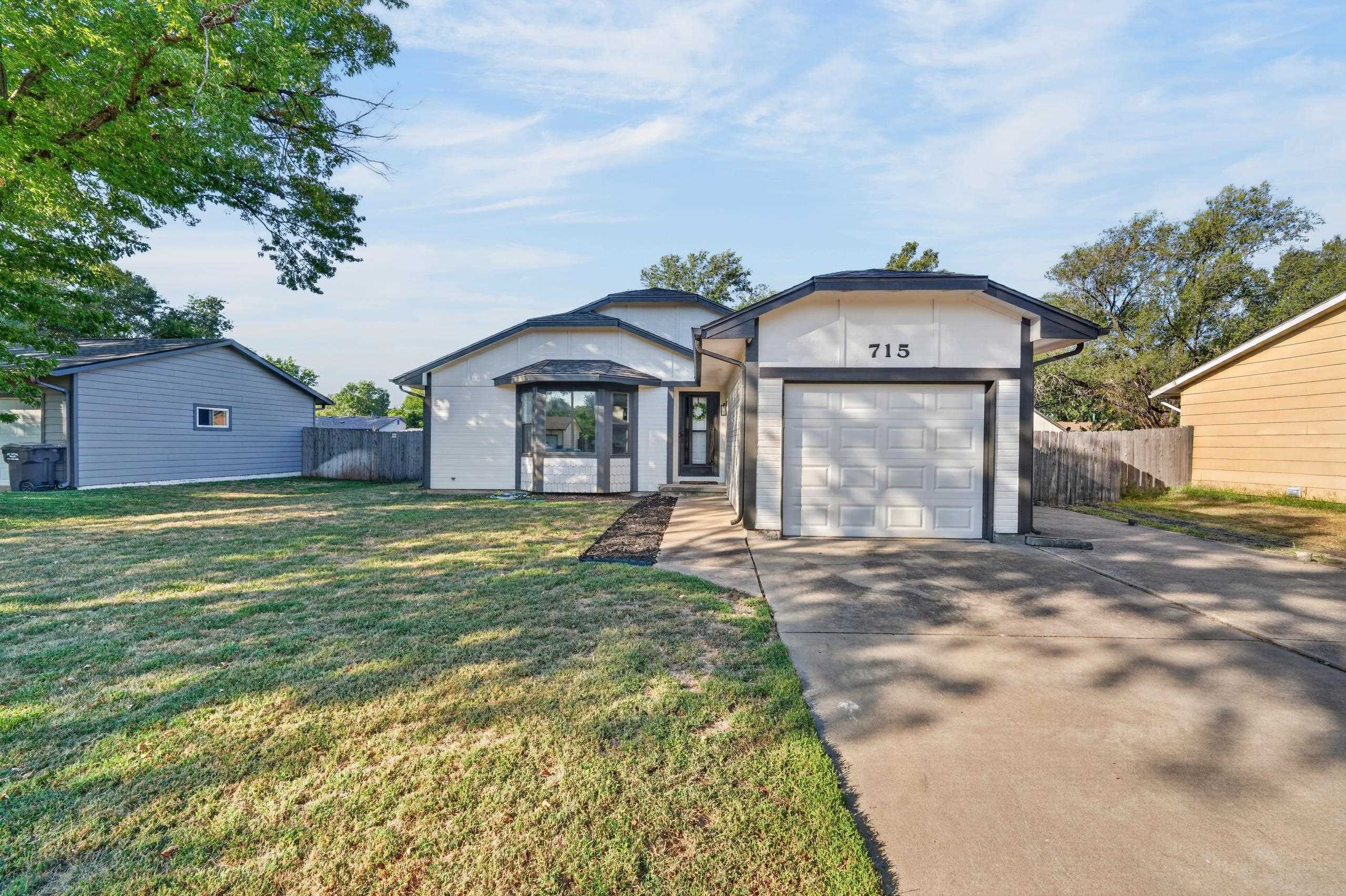 715 W Mona St, Wichita, KS 67217
