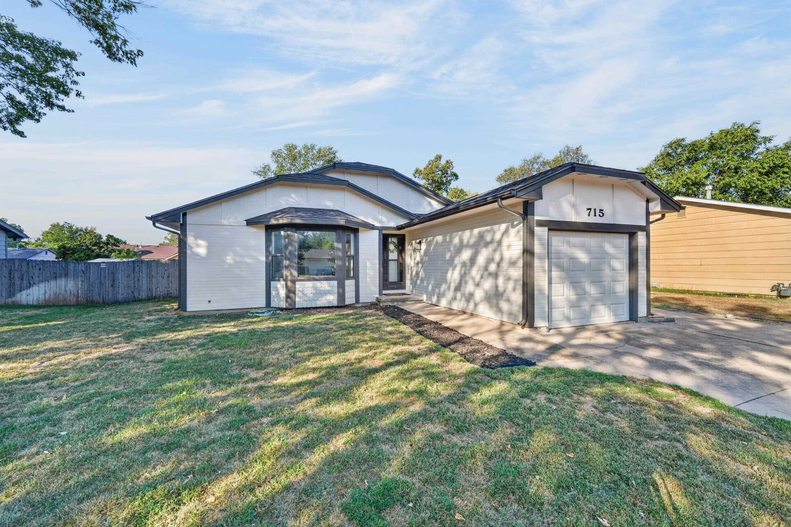 715 W Mona St, Wichita, KS 67217