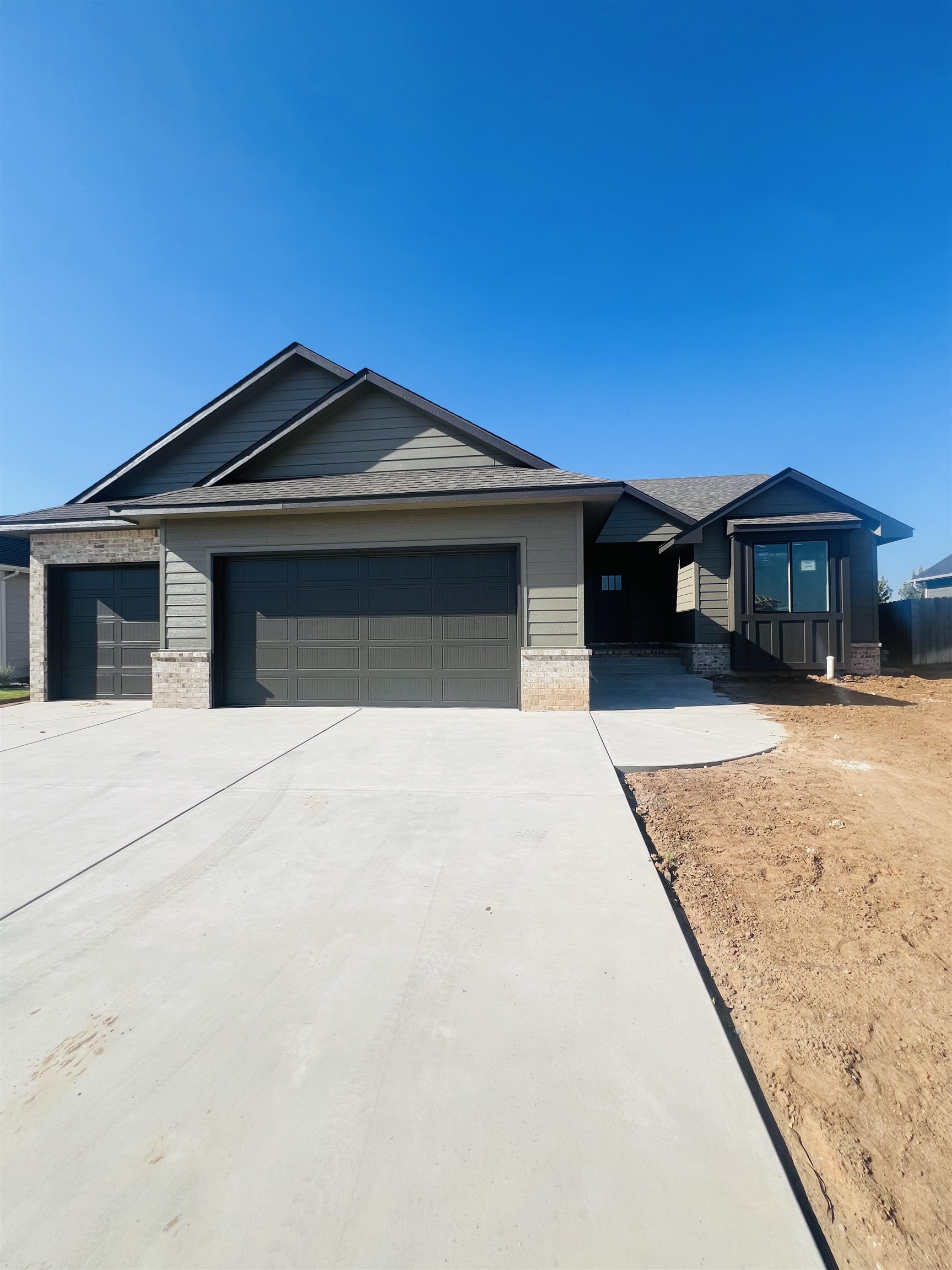 10806 W Graber St, Wichita, KS 67215