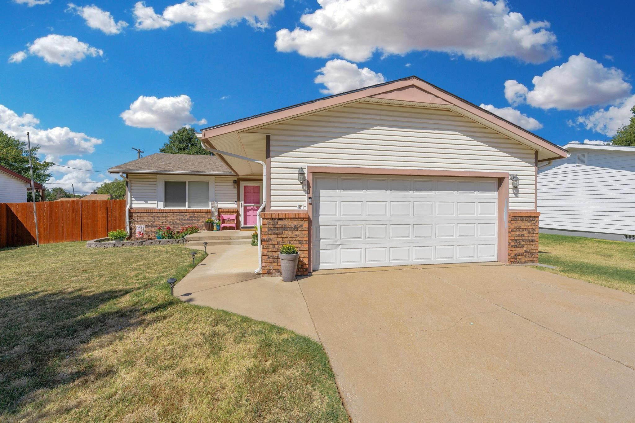 1416 N Park St, Wellington, KS 67152