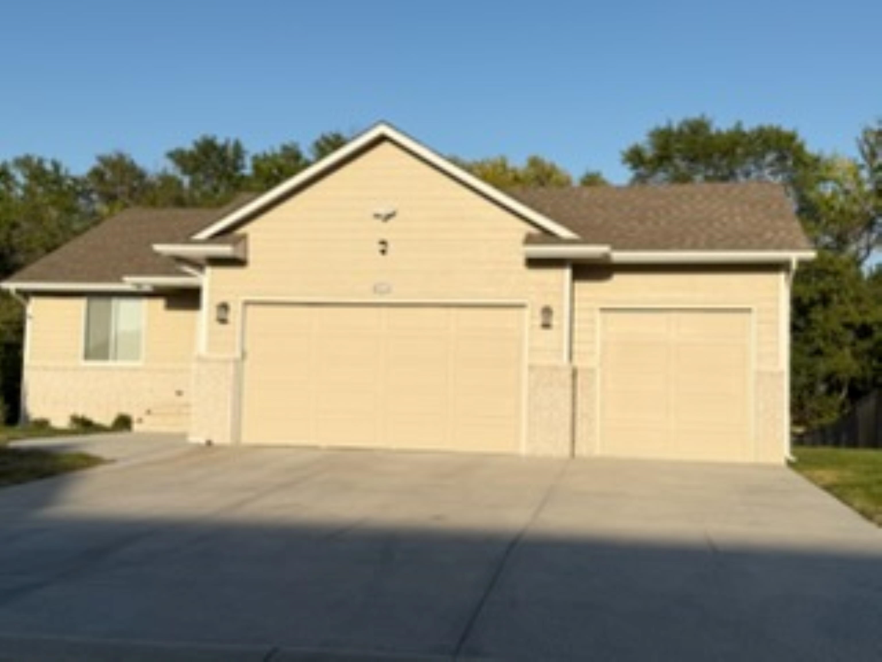 13529 E Rose St, Wichita, KS 67230