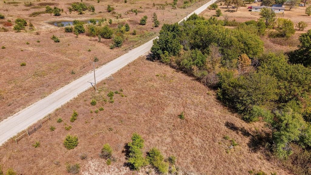 16895 72nd Rd, Winfield, KS 67156