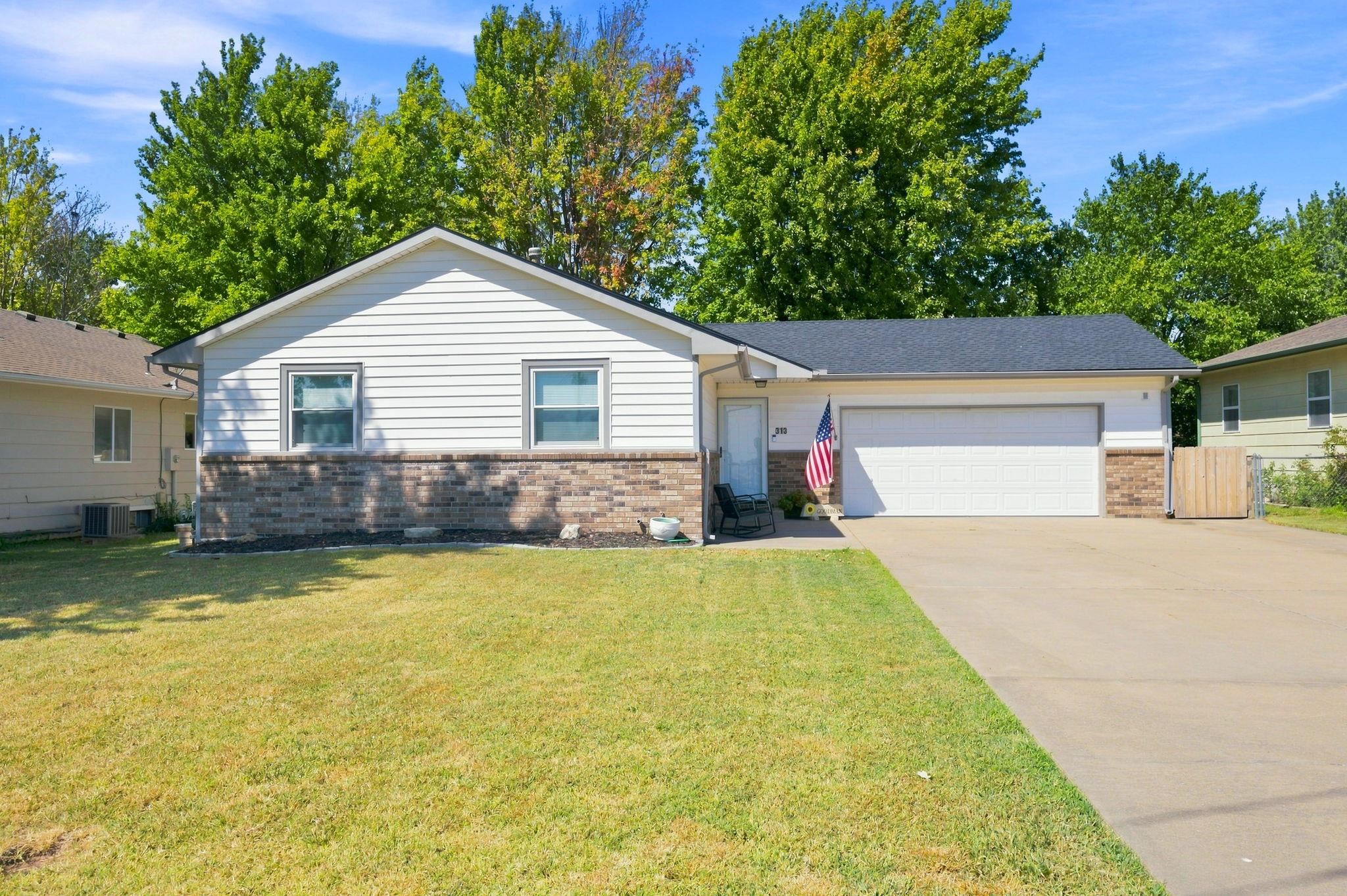 313 S Goddard Rd, Goddard, KS 67052