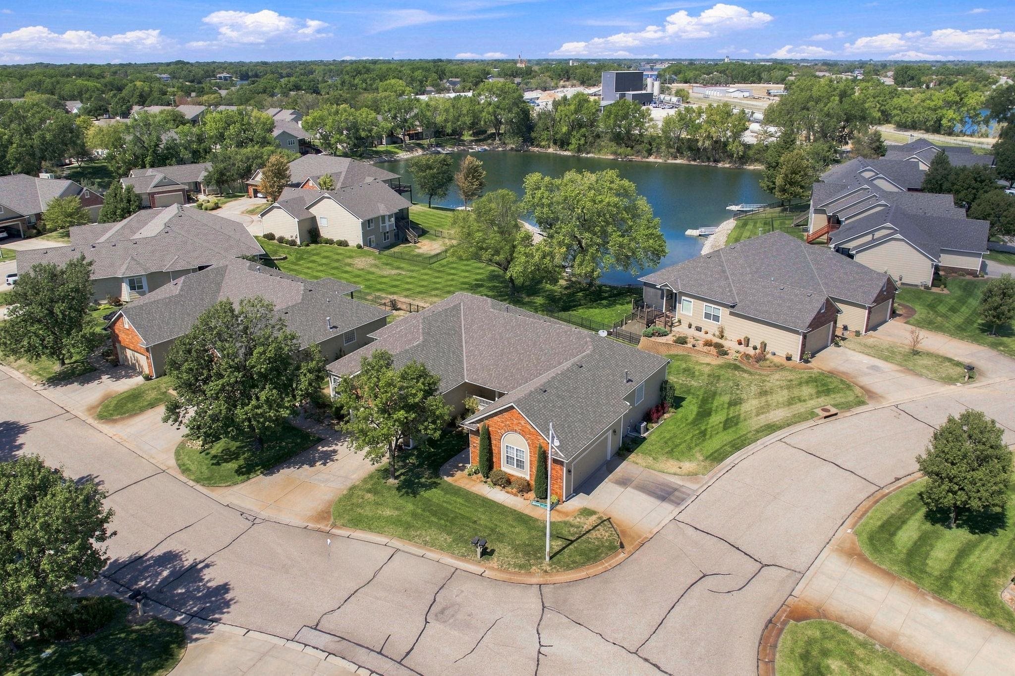 2339 N Lakeway Ct, Wichita, KS 67205