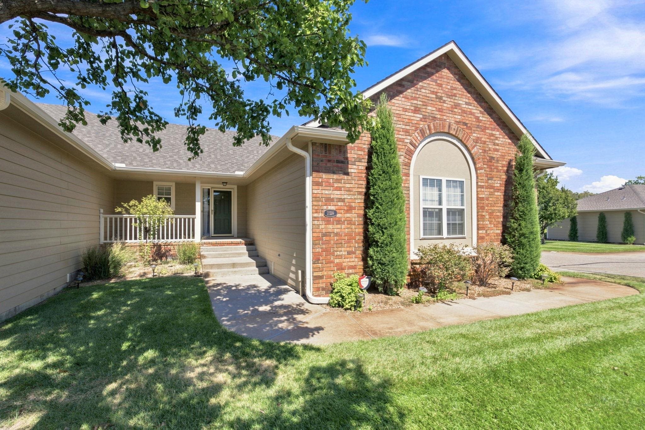 2339 N Lakeway Ct, Wichita, KS 67205