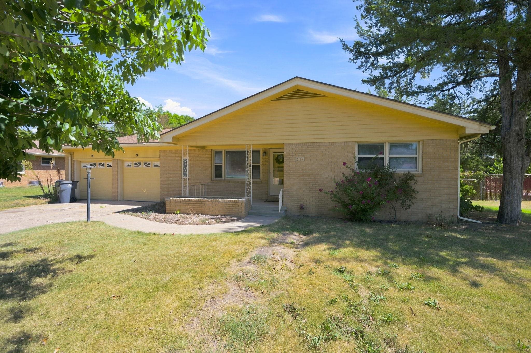 2114 S Chautauqua, Wichita, KS 67211