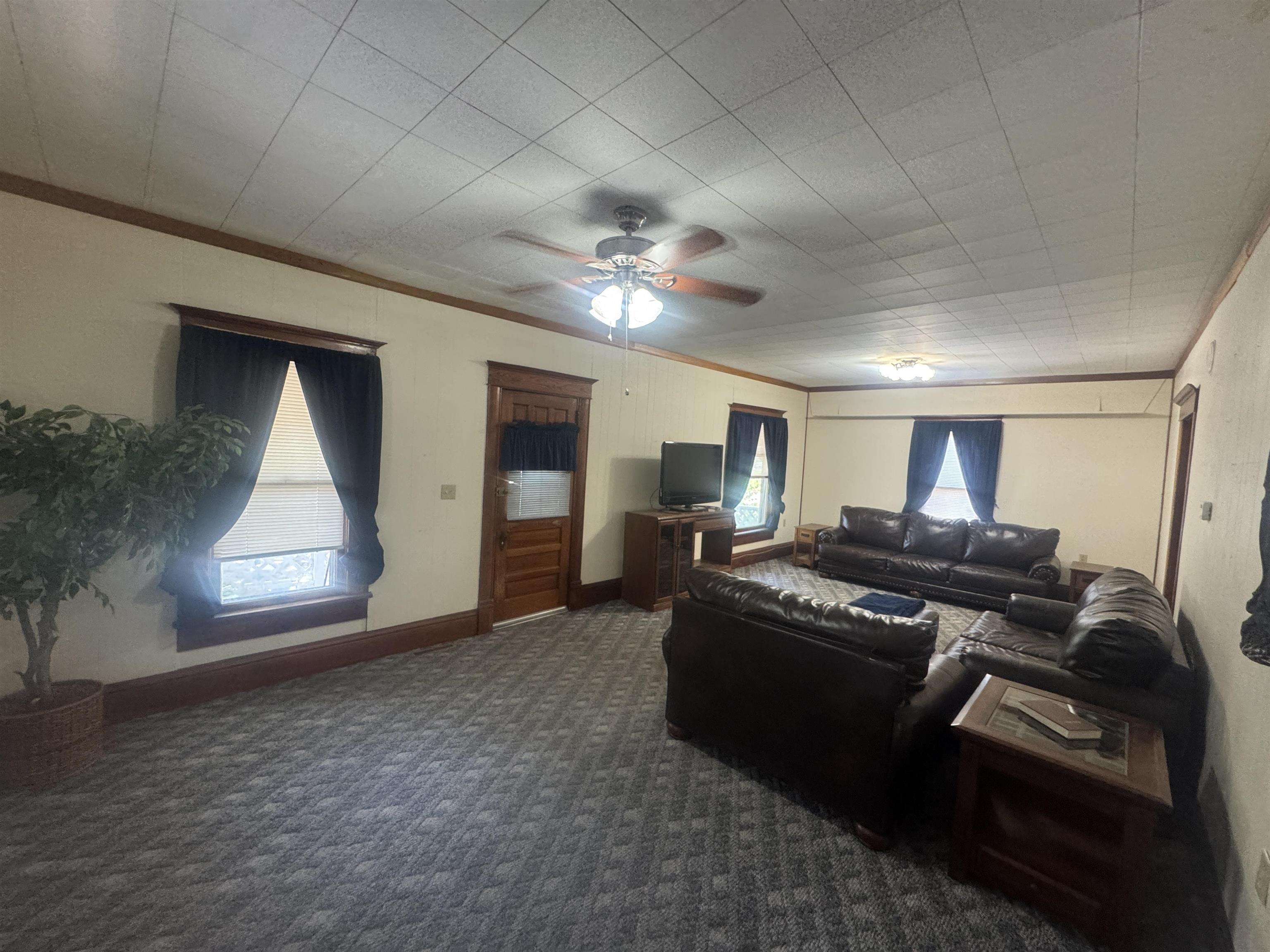 610 E 16th, Winfield, KS 67156