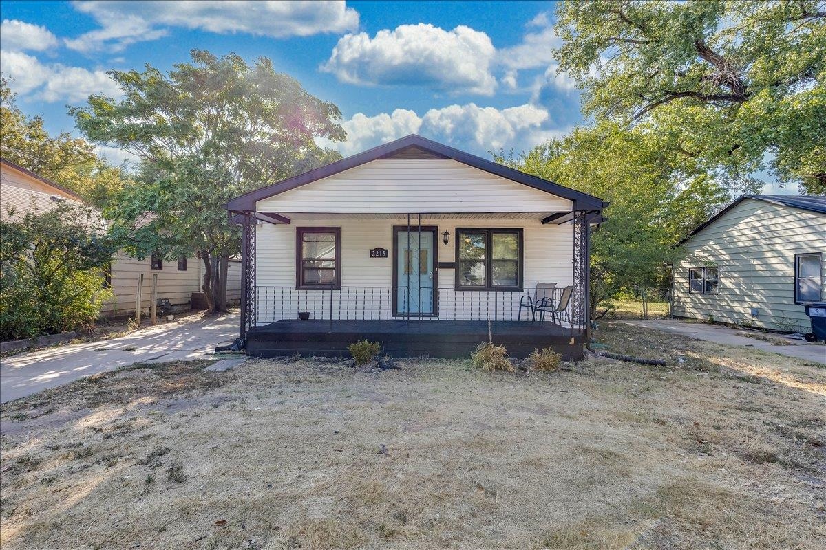 2215 S Saint Francis St, Wichita, KS 67211