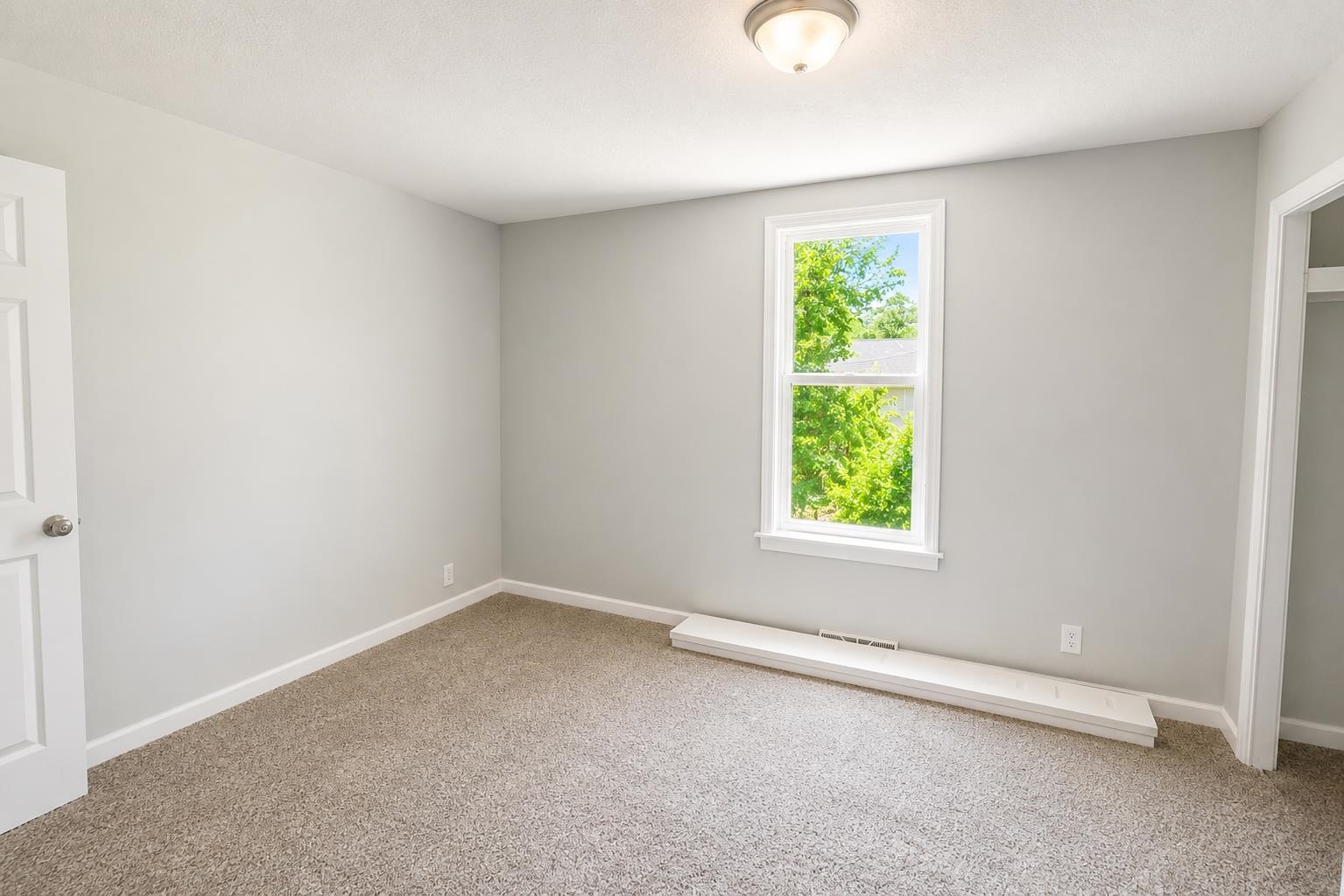 1114 N Pine, Newton, KS 67114