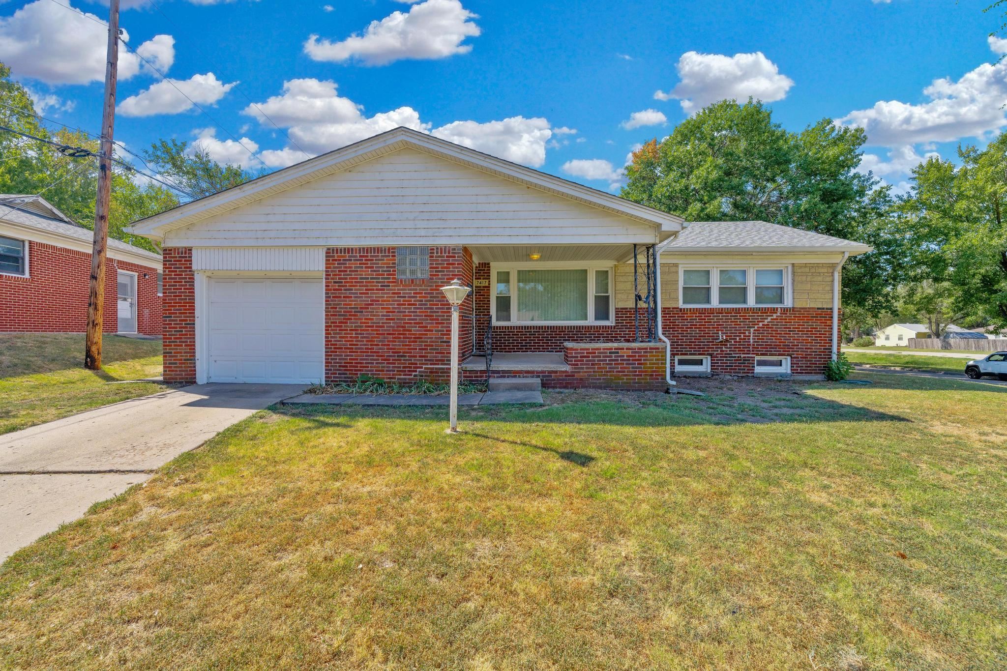 7417 E Lincoln, Wichita, KS 67207