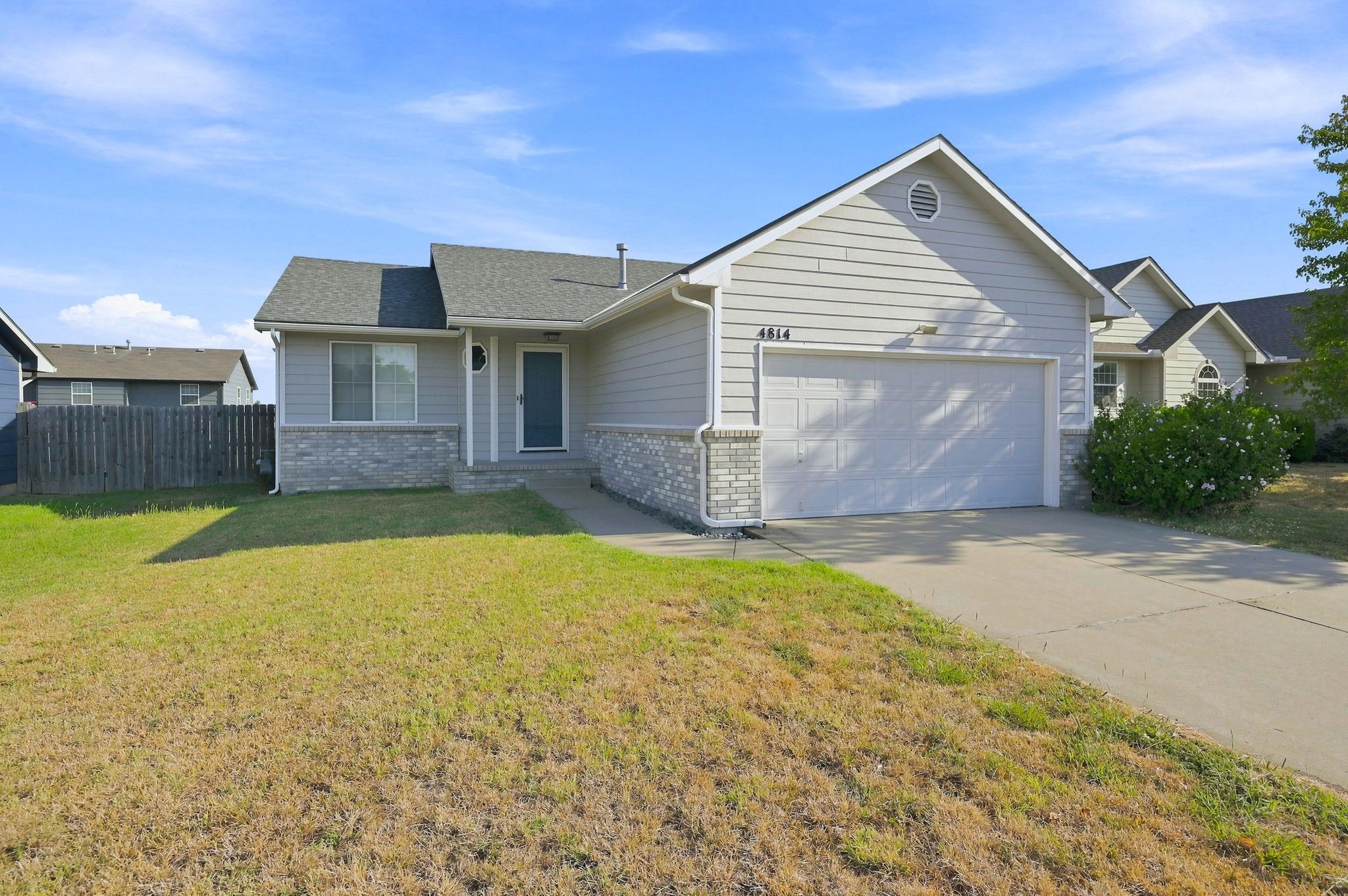 4814 E Pembrook St, Wichita, KS 67220