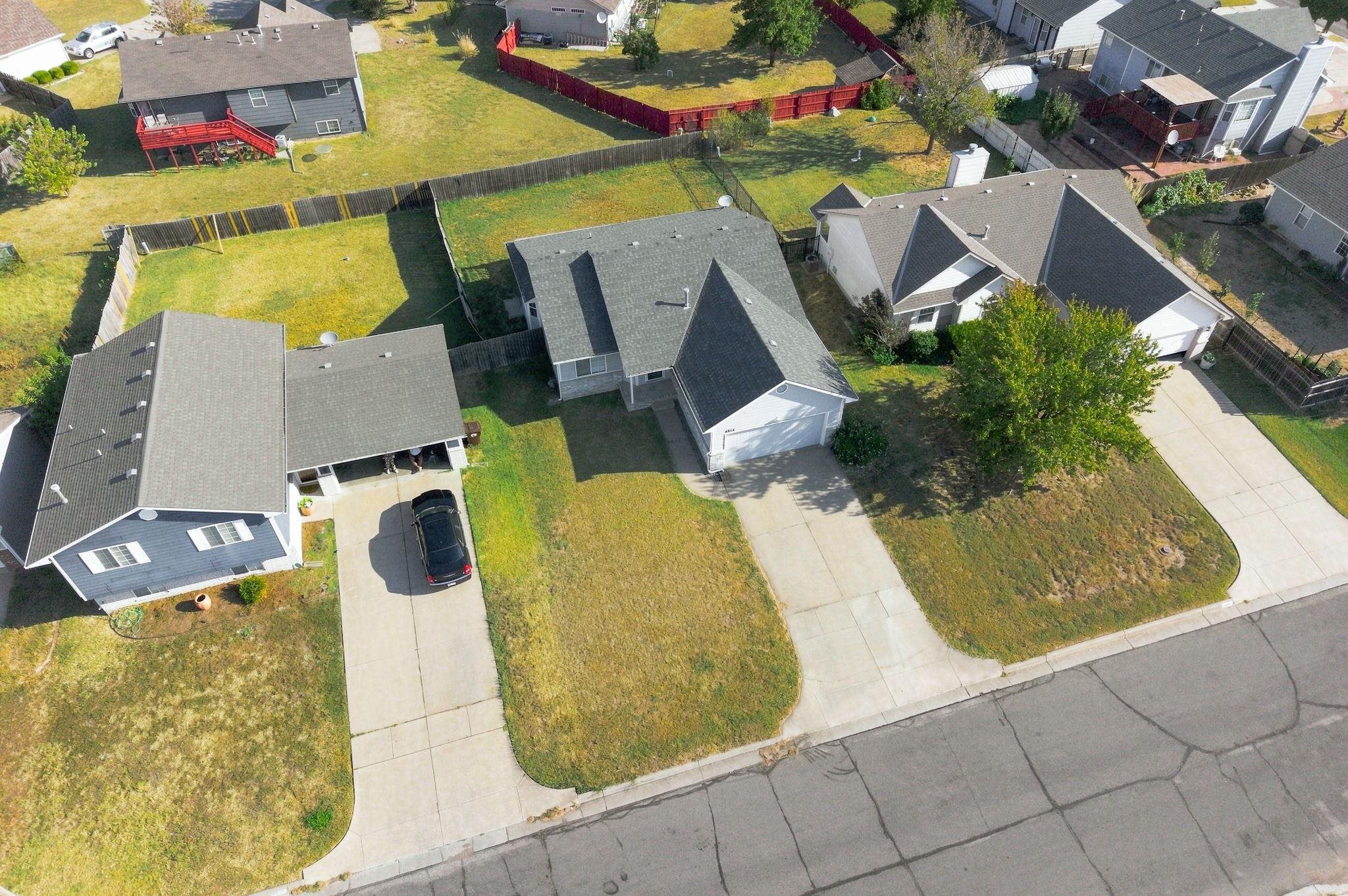 4814 E Pembrook St, Wichita, KS 67220