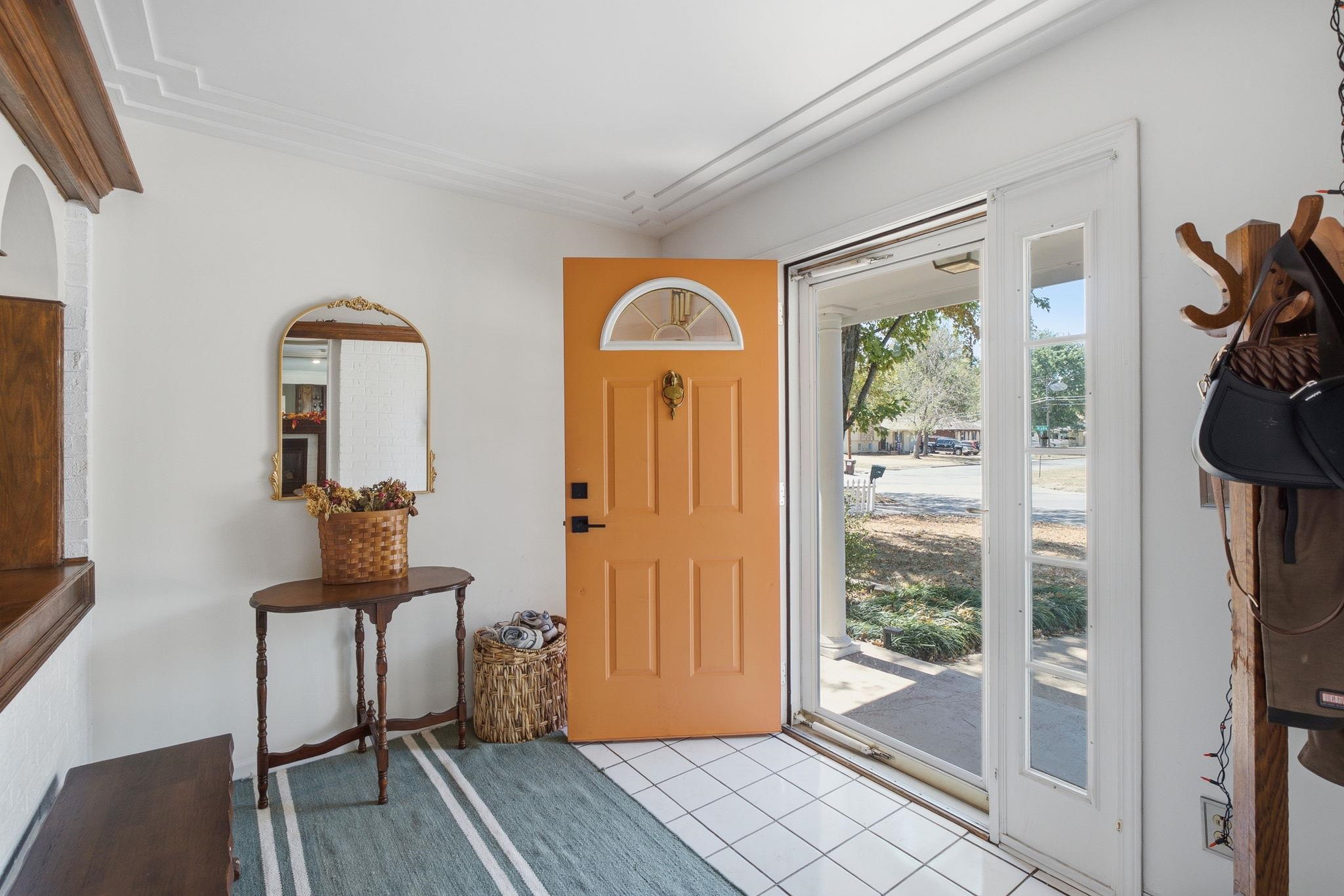 842 N Acadia, Wichita, KS 67212