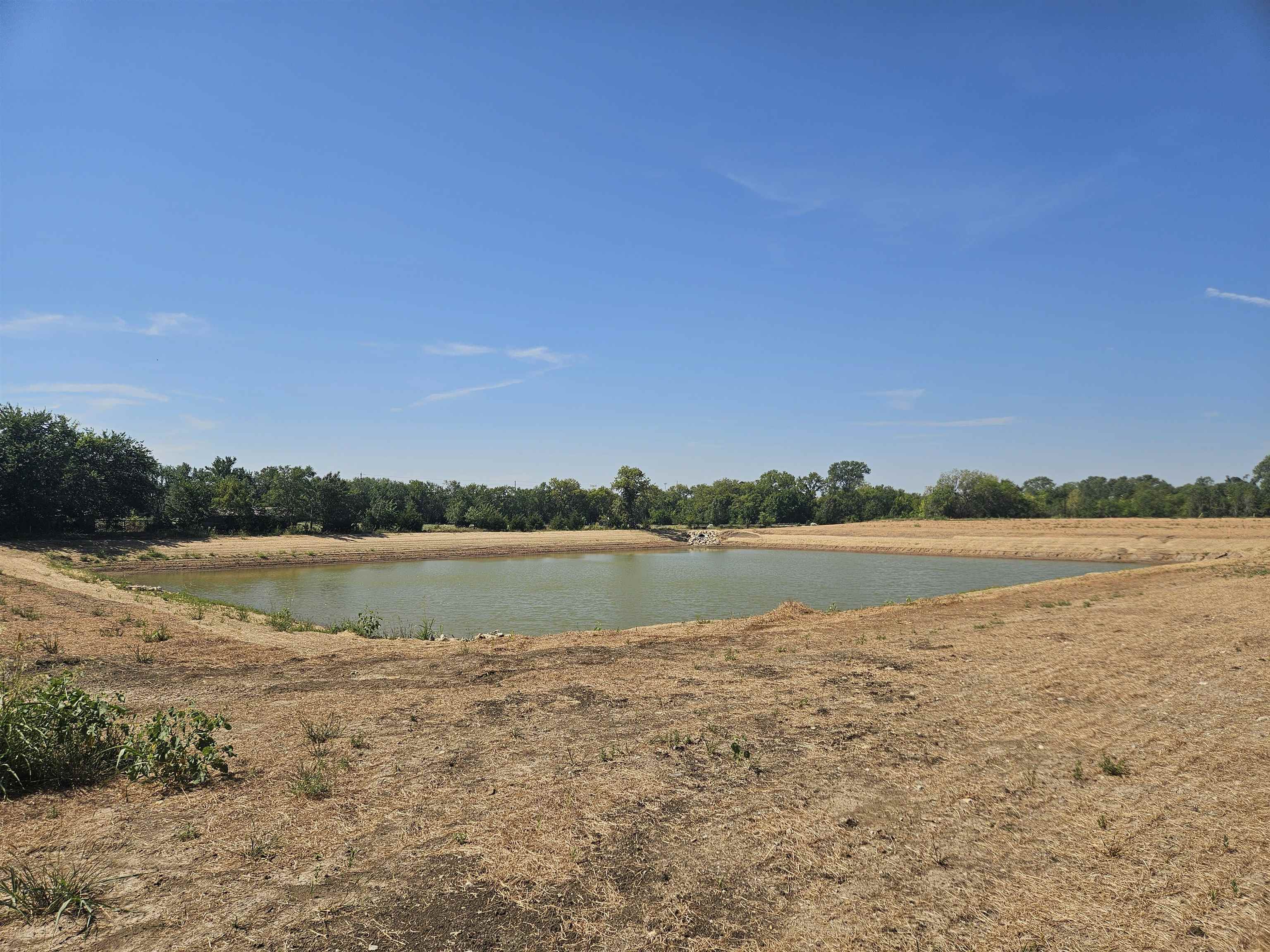 528 N Stonebluff Ct, Andover, KS 67002