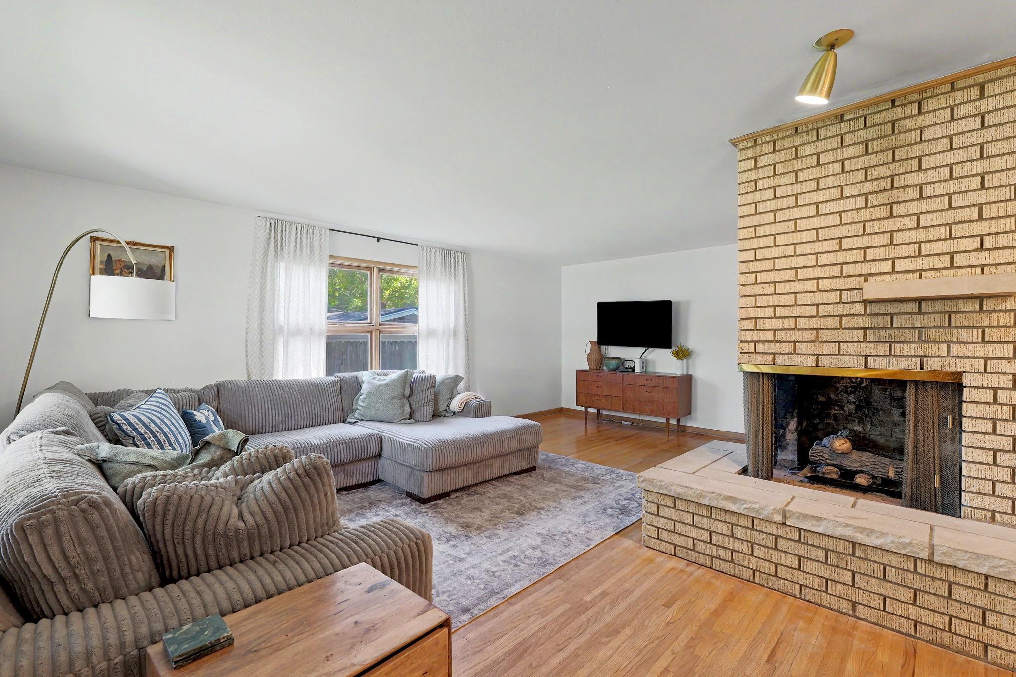 9800 W Shade Ave, Wichita, KS 67212
