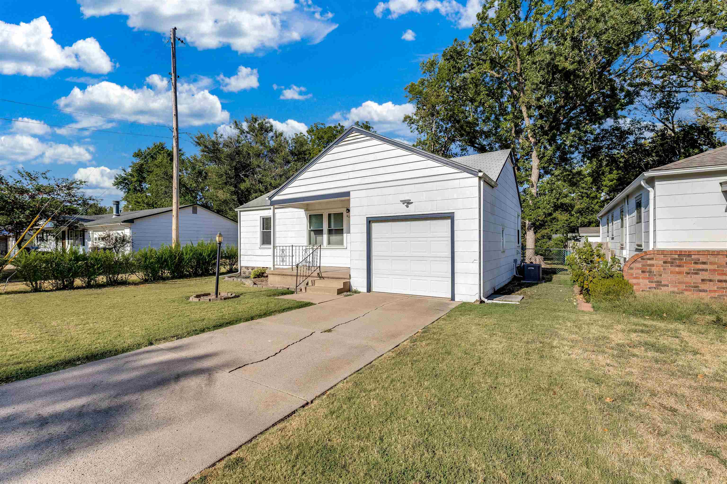 623 Grandview Ave, Newton, KS 67114
