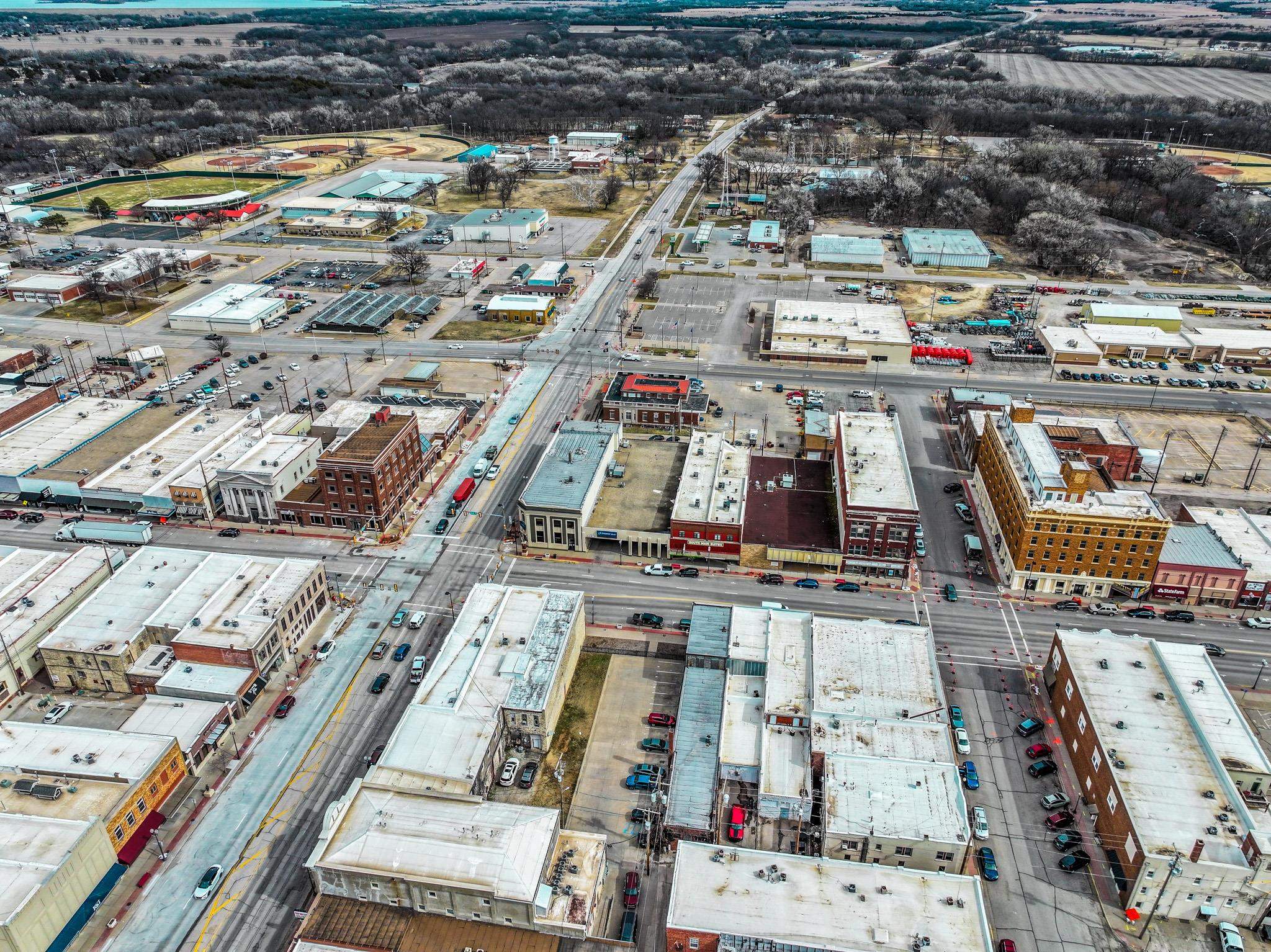 112 S Main, El Dorado, KS 67042