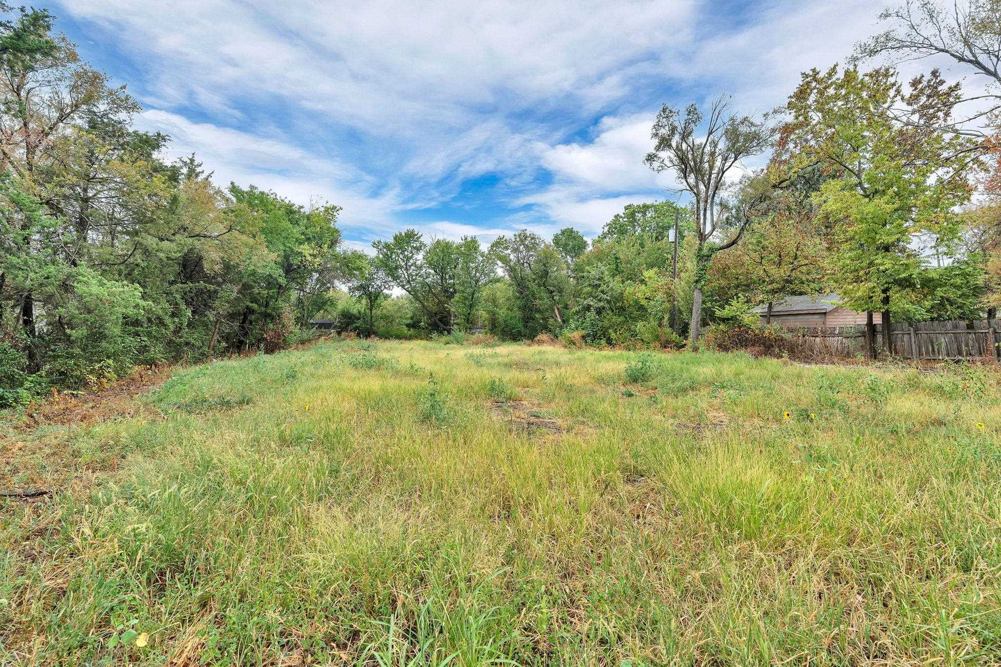 545 N Andover Rd, Andover, KS 67002