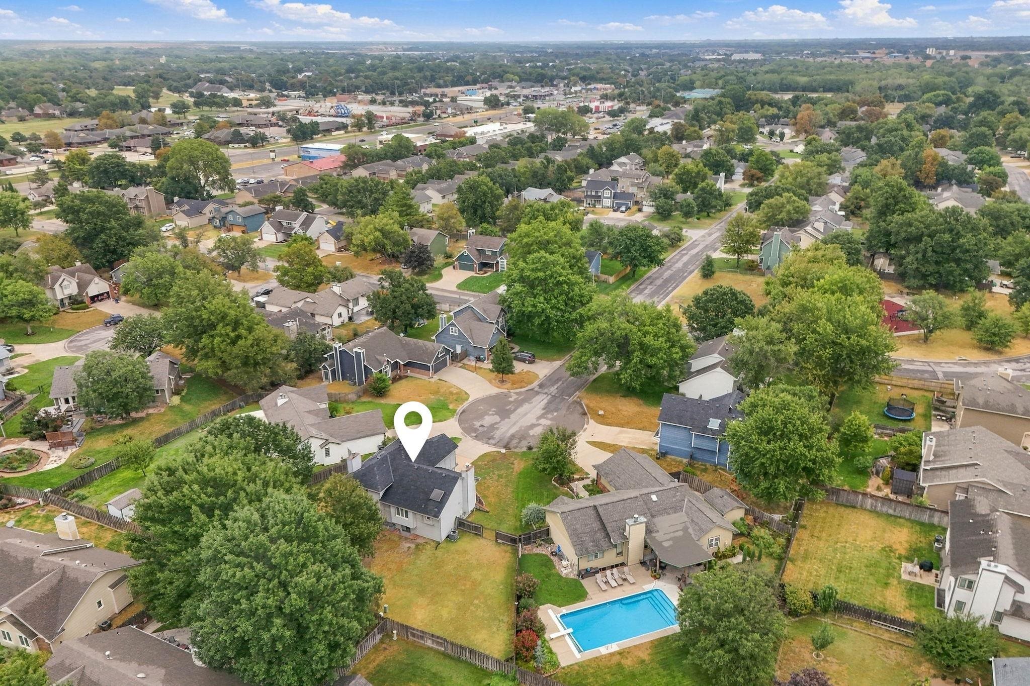 7814 W Barrington Cir, Wichita, KS 67212