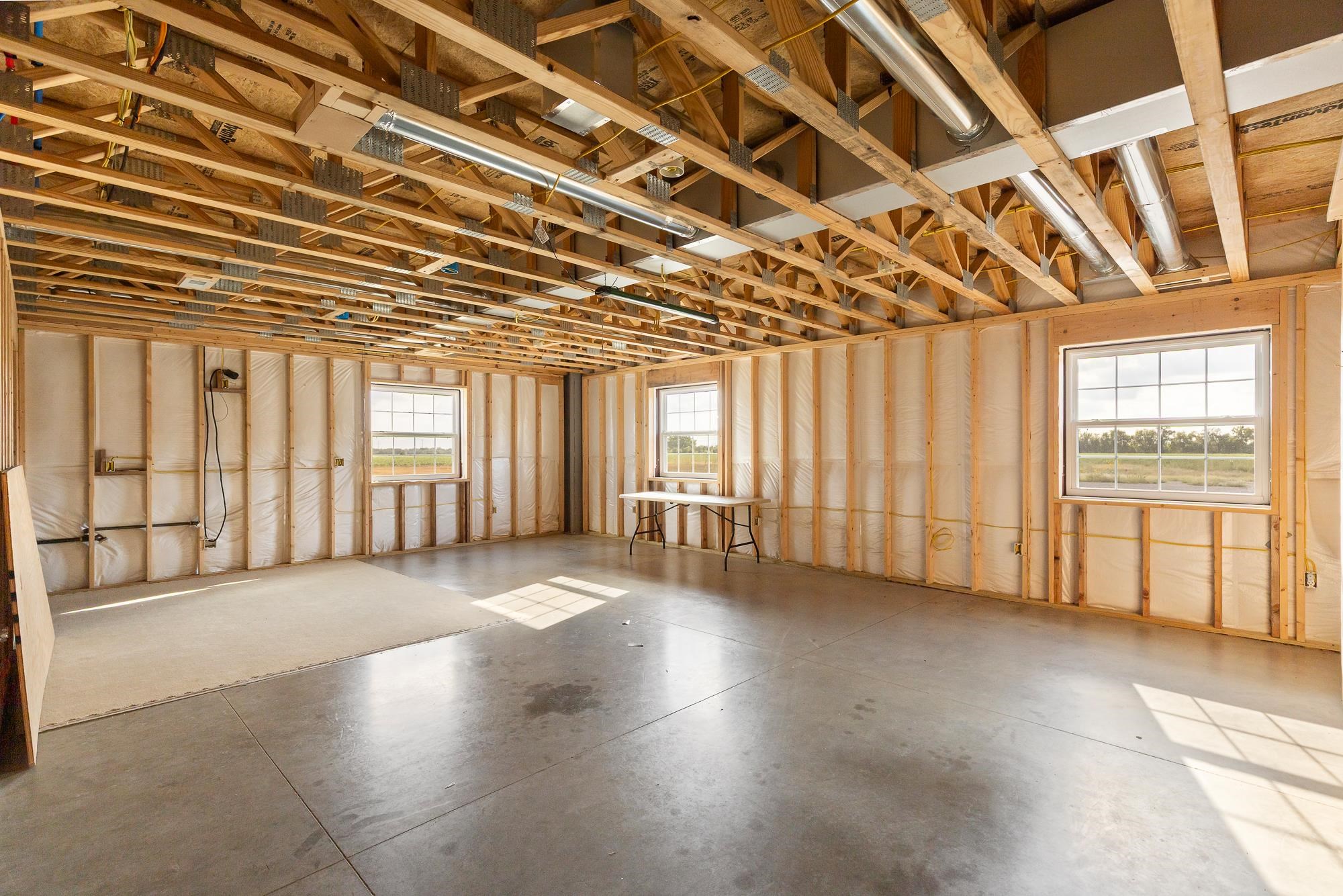 2939 N Halstead, Halstead, KS 67056
