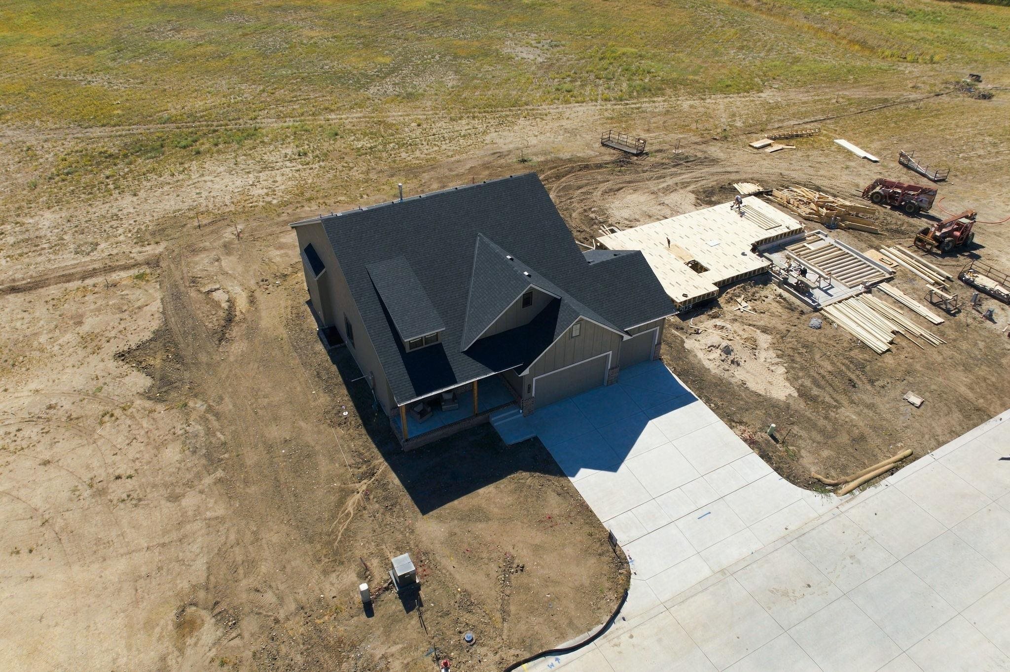 5119 N Highland, Bel Aire, KS 67220
