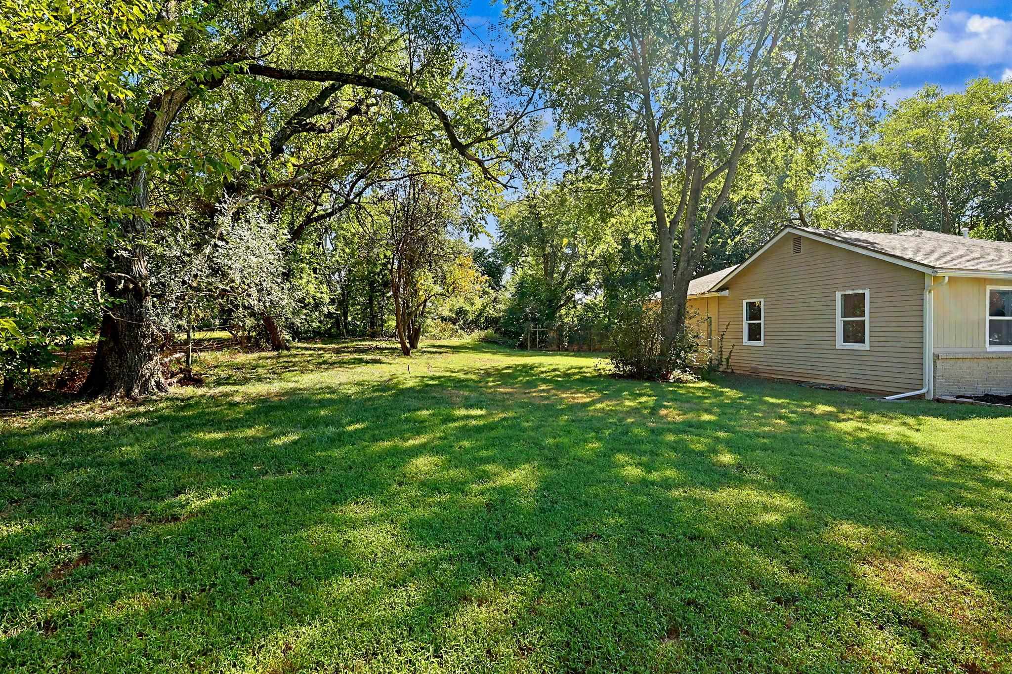 503 W Conyers Ave, Derby, KS 67037