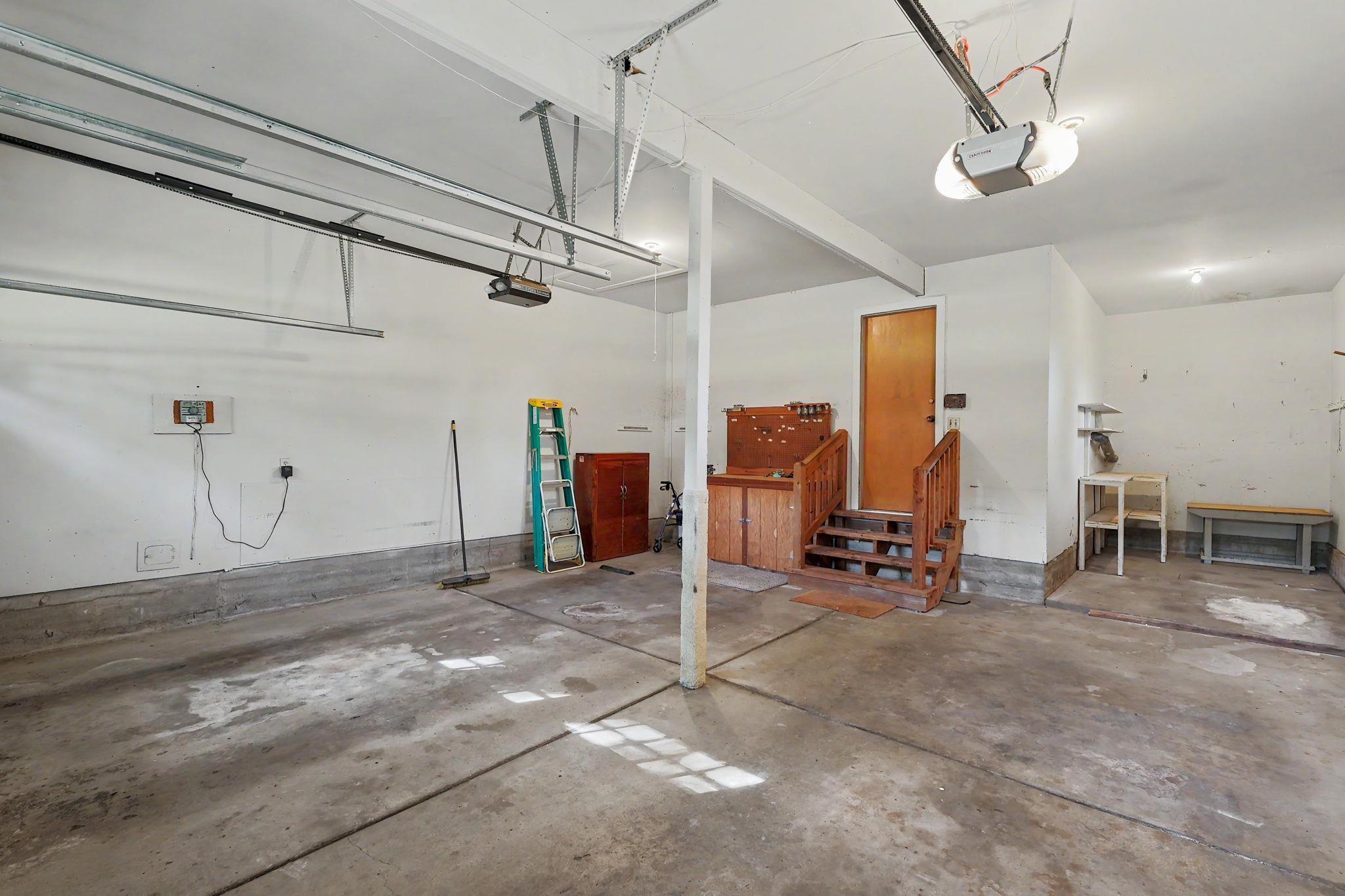 367 N Fairway Ave, Wichita, KS 67212