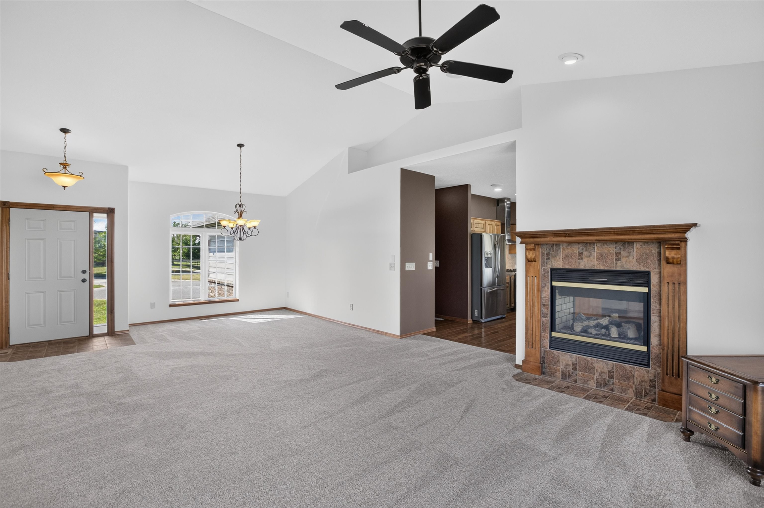 5216 N Colonial, Bel Aire, KS 67226
