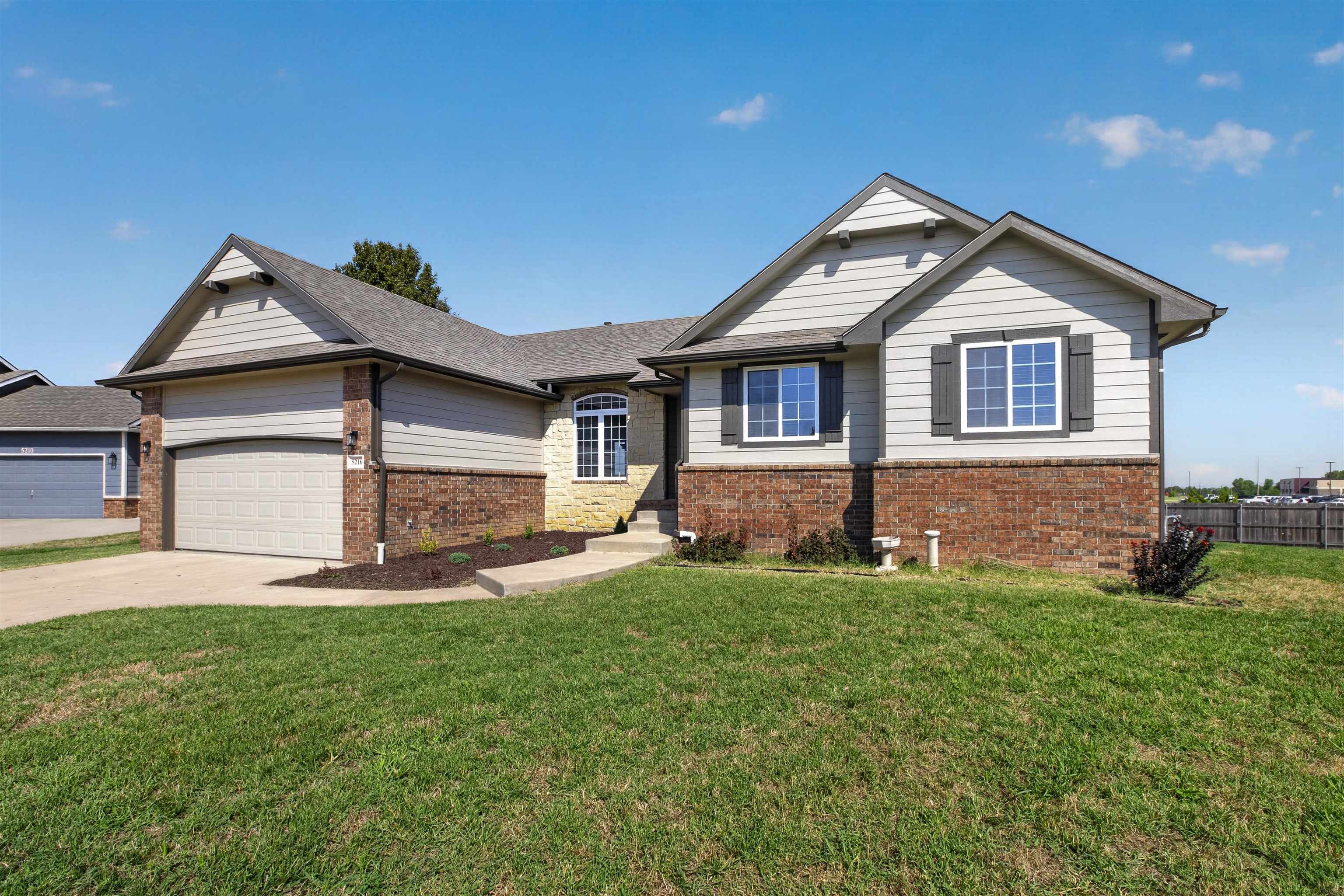 5216 N Colonial, Bel Aire, KS 67226