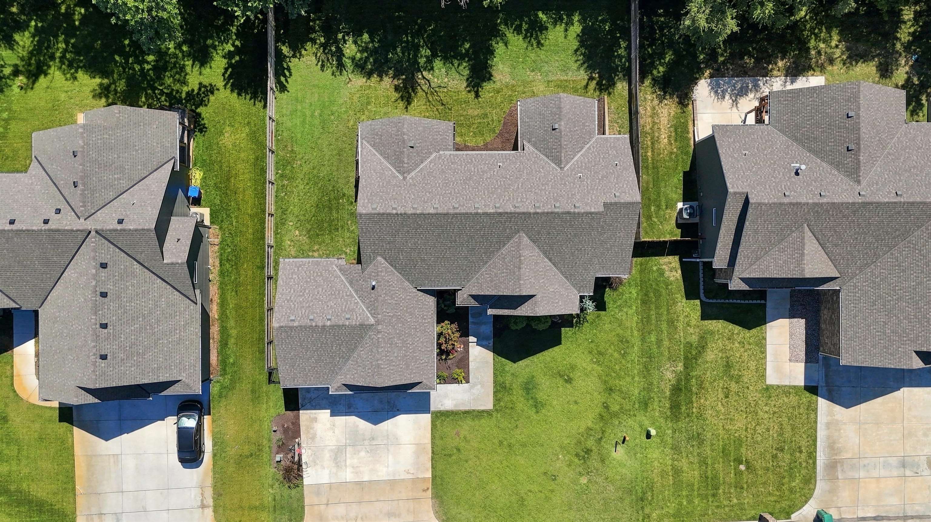 203 E River Birch St, Haysville, KS 67060