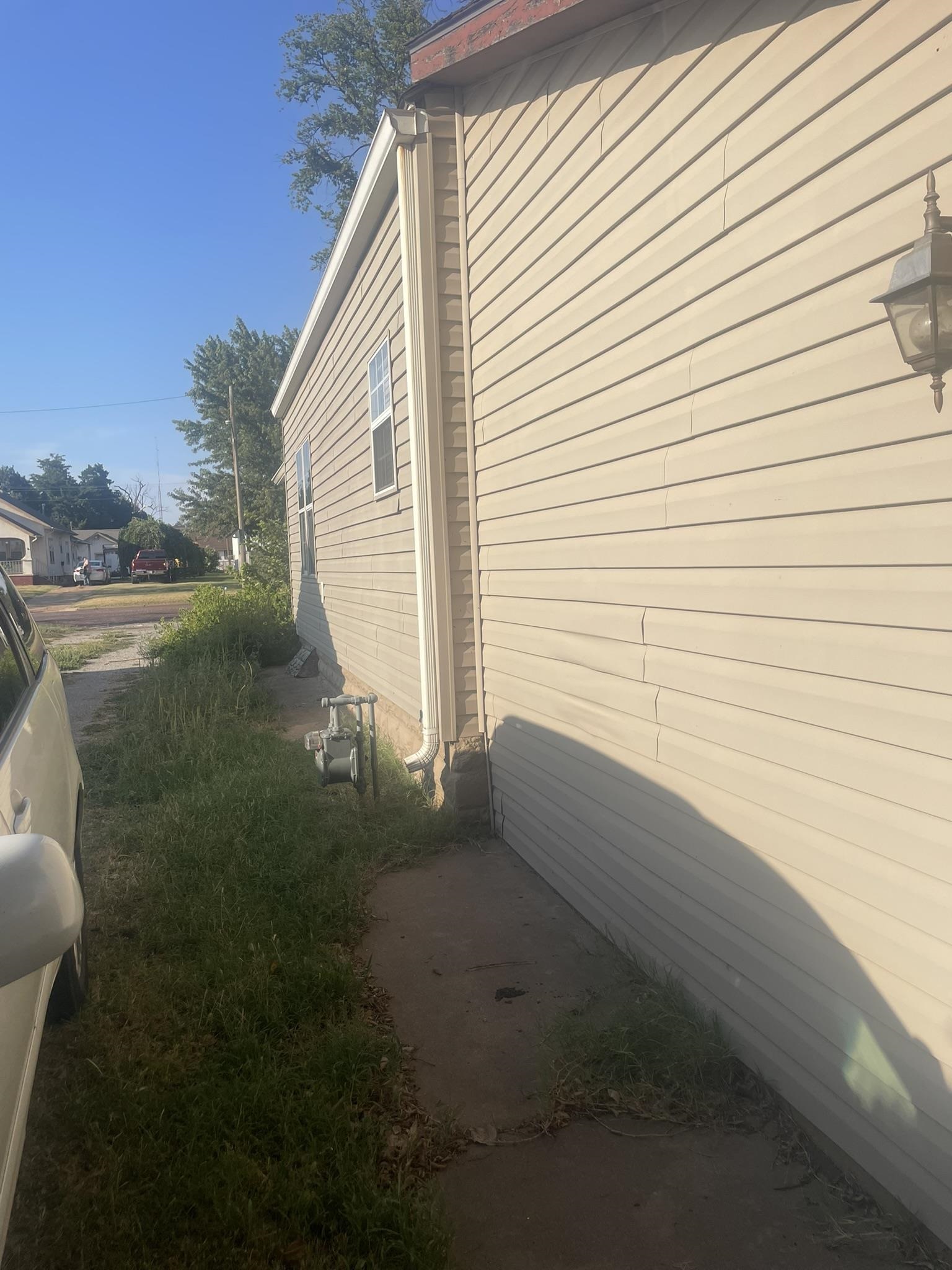 1107 Main, Kiowa, KS 67070