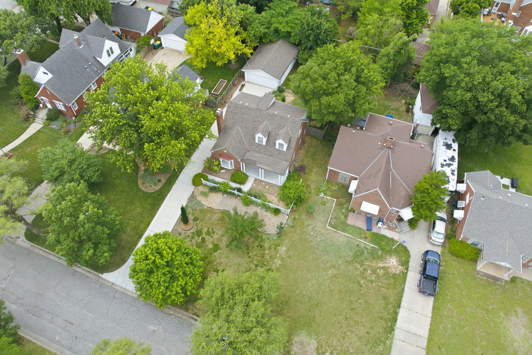 329 S Glendale Ave, Wichita, KS 67218