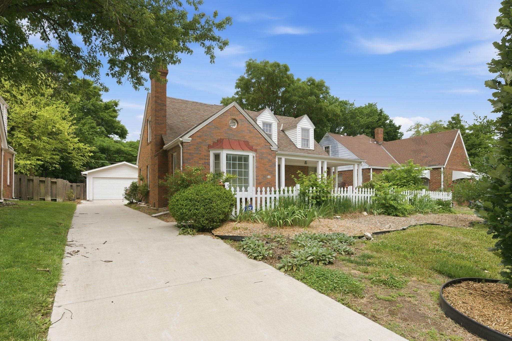 329 S Glendale Ave, Wichita, KS 67218