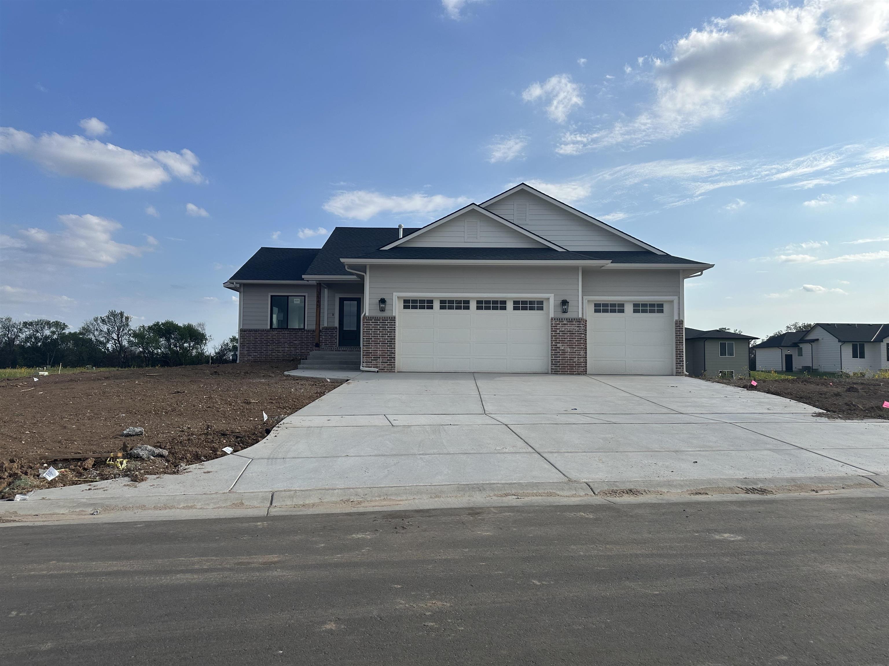 3545 S Linden Ct, Wichita, KS 67210