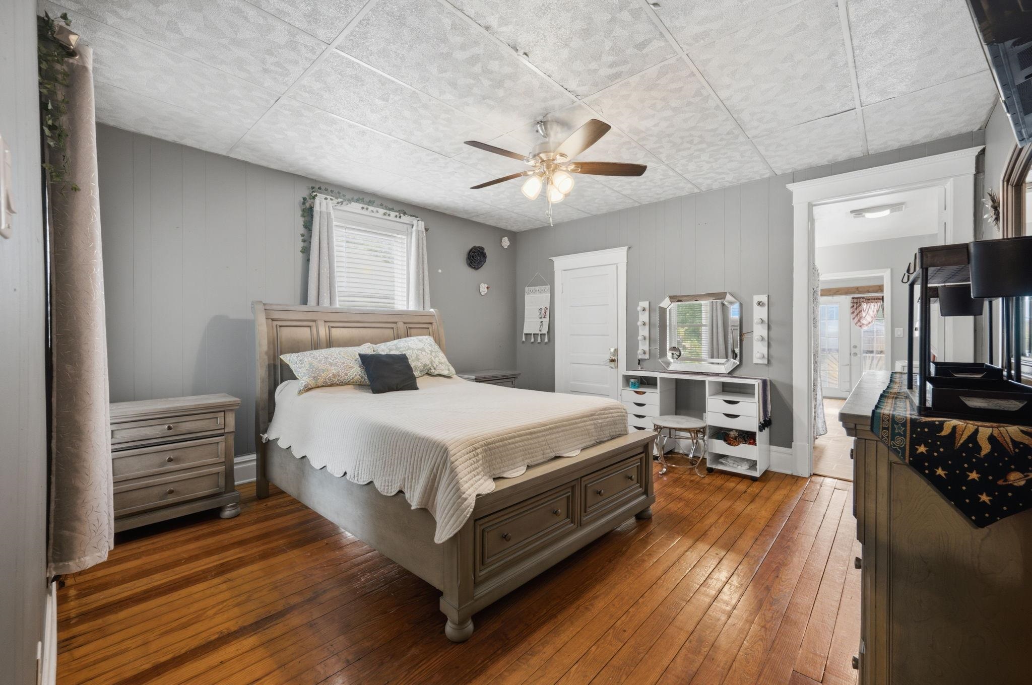 805 N C St, Wellington, KS 67152