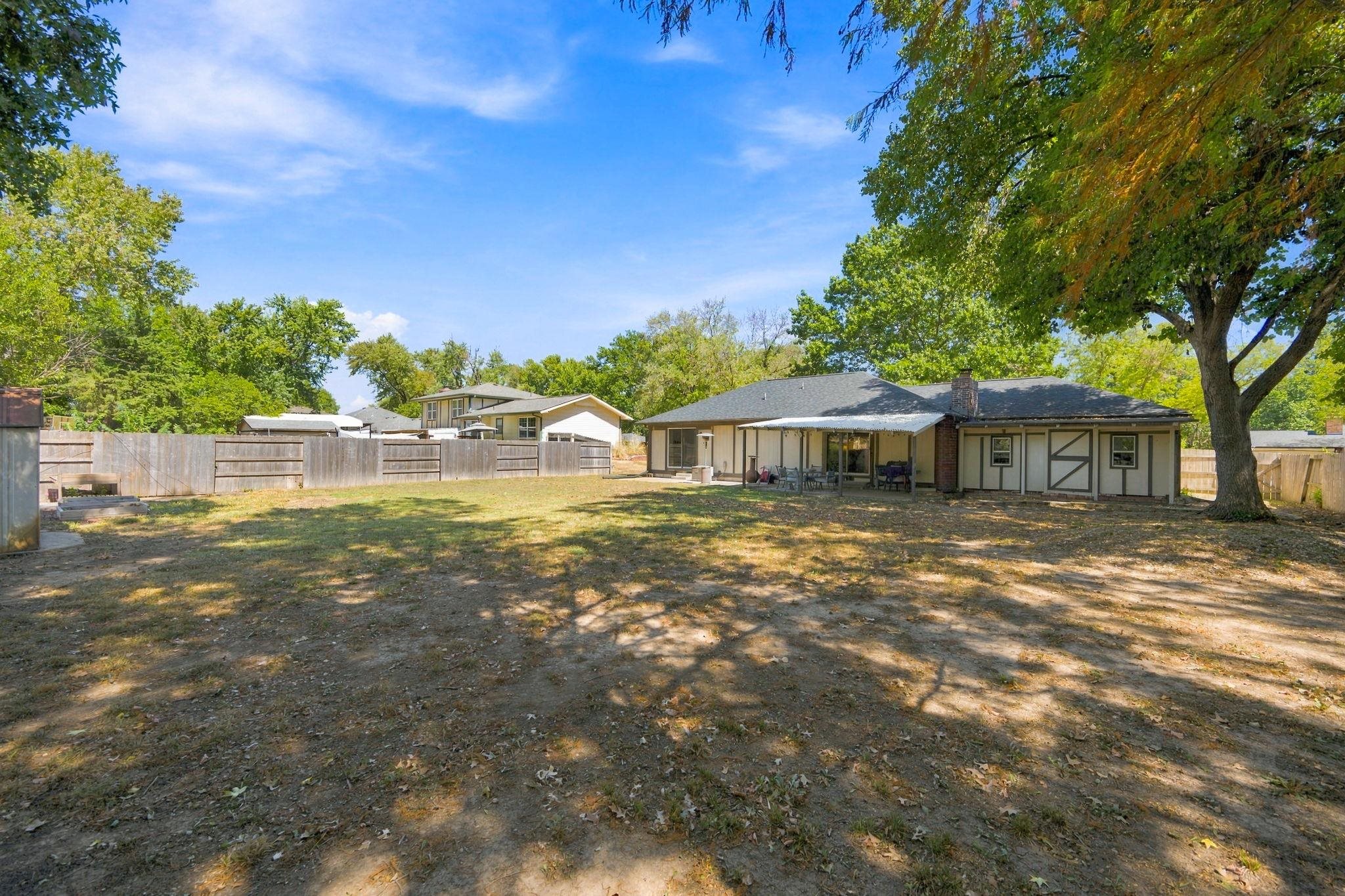 1349 N Crestline St, Wichita, KS 67212