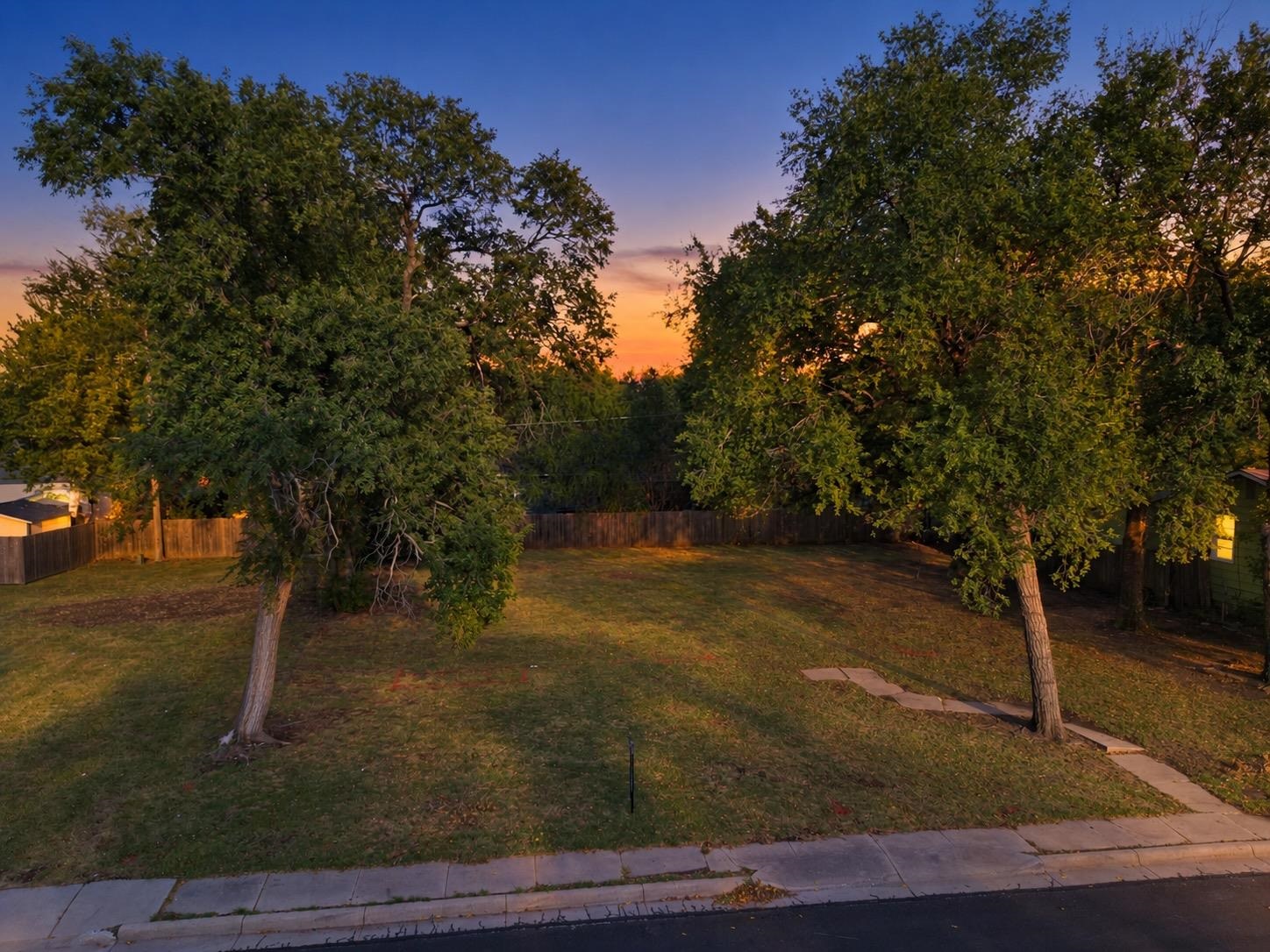 120 N Arthur St B, El Dorado, KS 67042