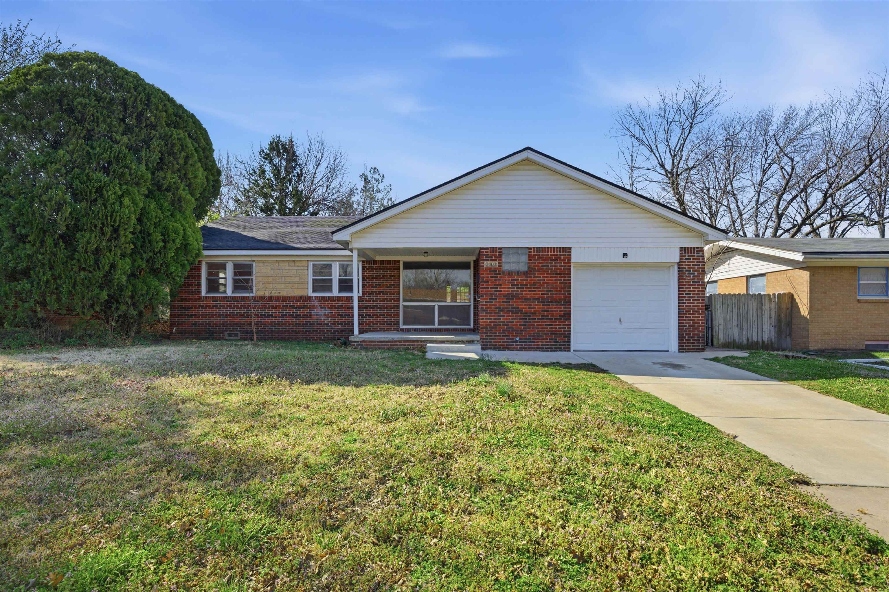 7603 E Gilbert St, Wichita, KS 67207