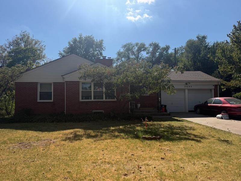 5605 E Rockwood Rd, Wichita, KS 67208