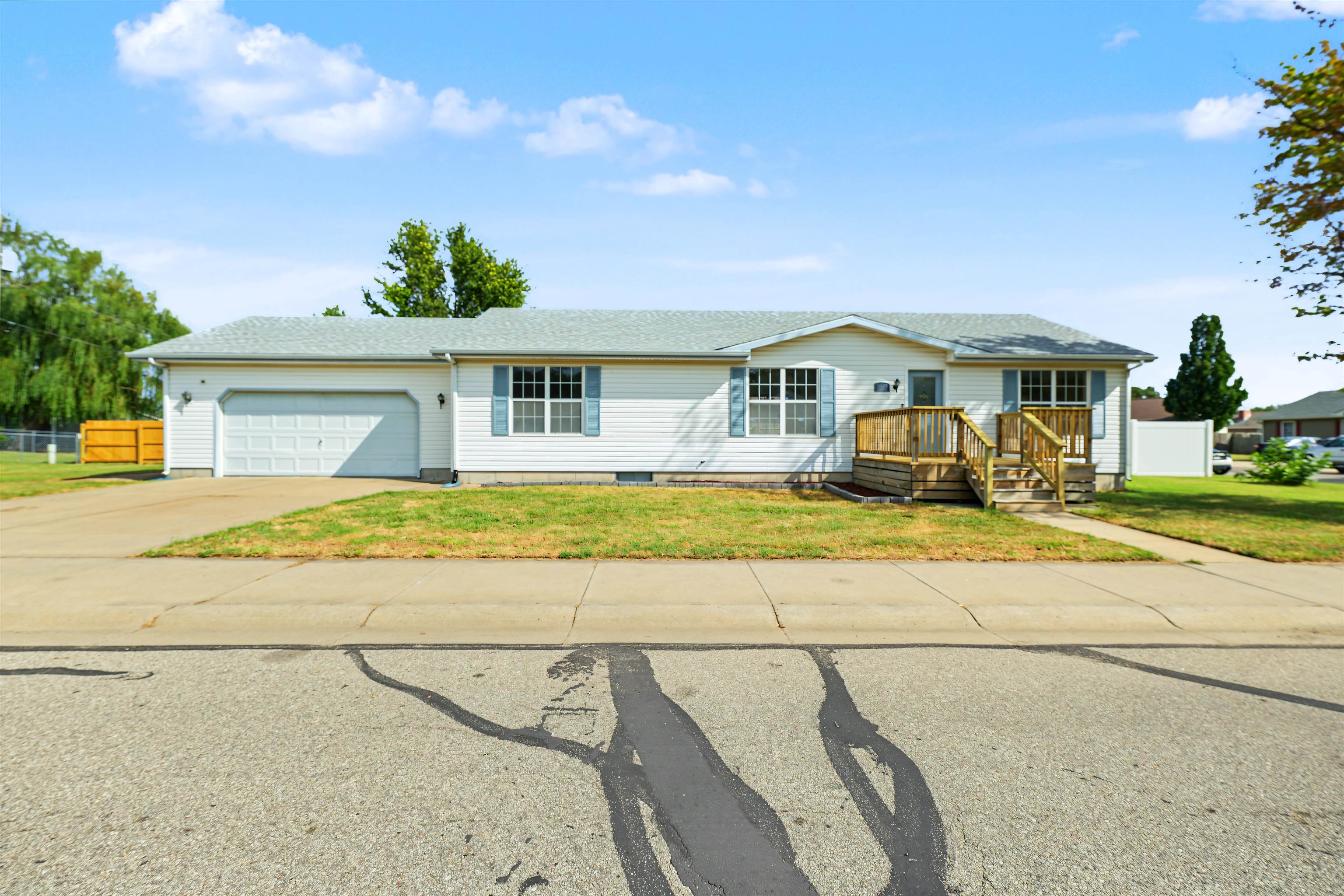 3045 Marcella Dr, Salina, KS 67401