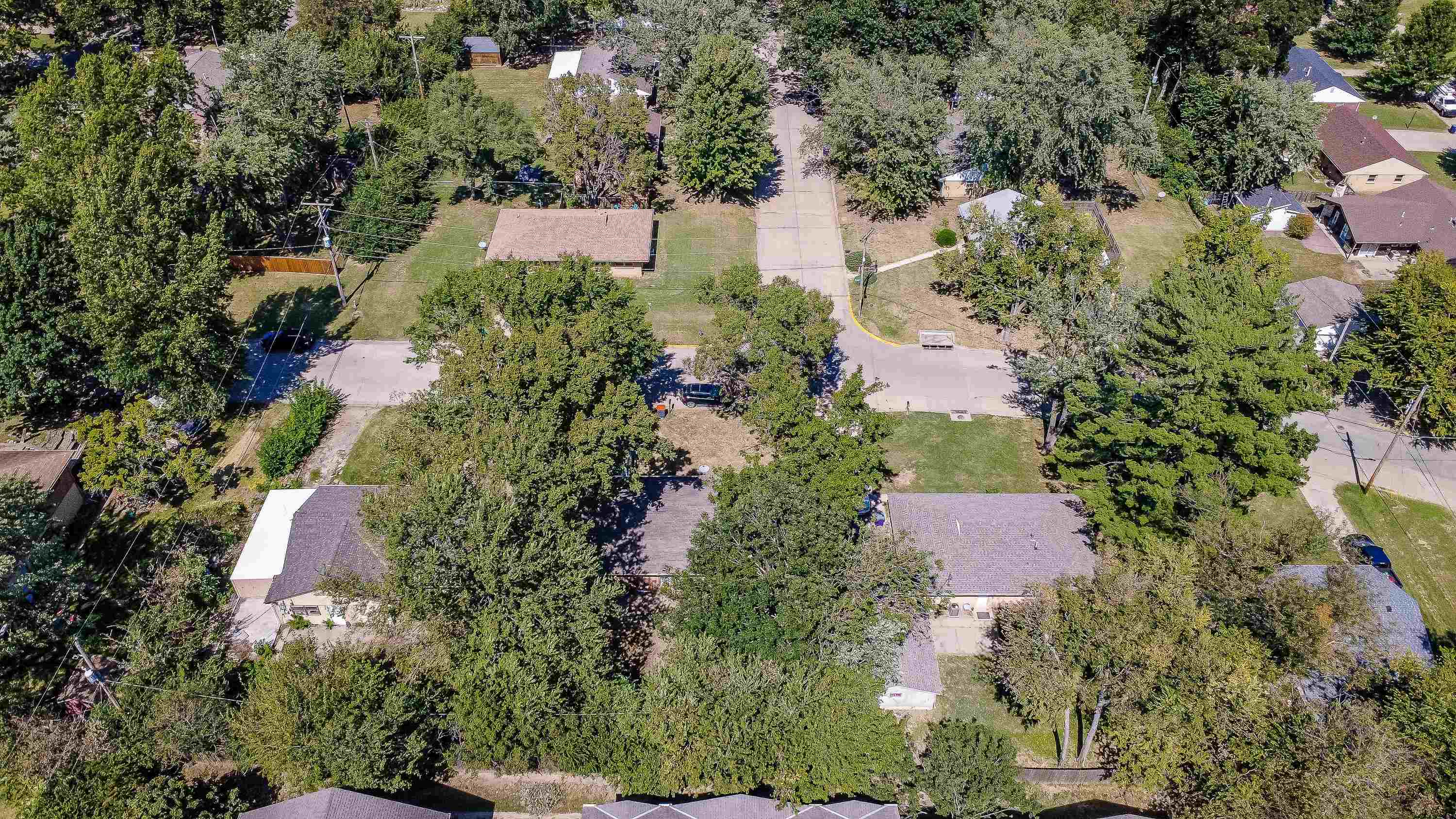 2213 Todd Rd, Manhattan, KS 66502-3443